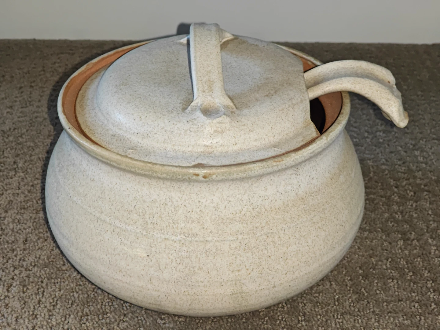 Large Casserole Pot Hand Crafted Vintage Art Pottery Dish Signed - photo 2