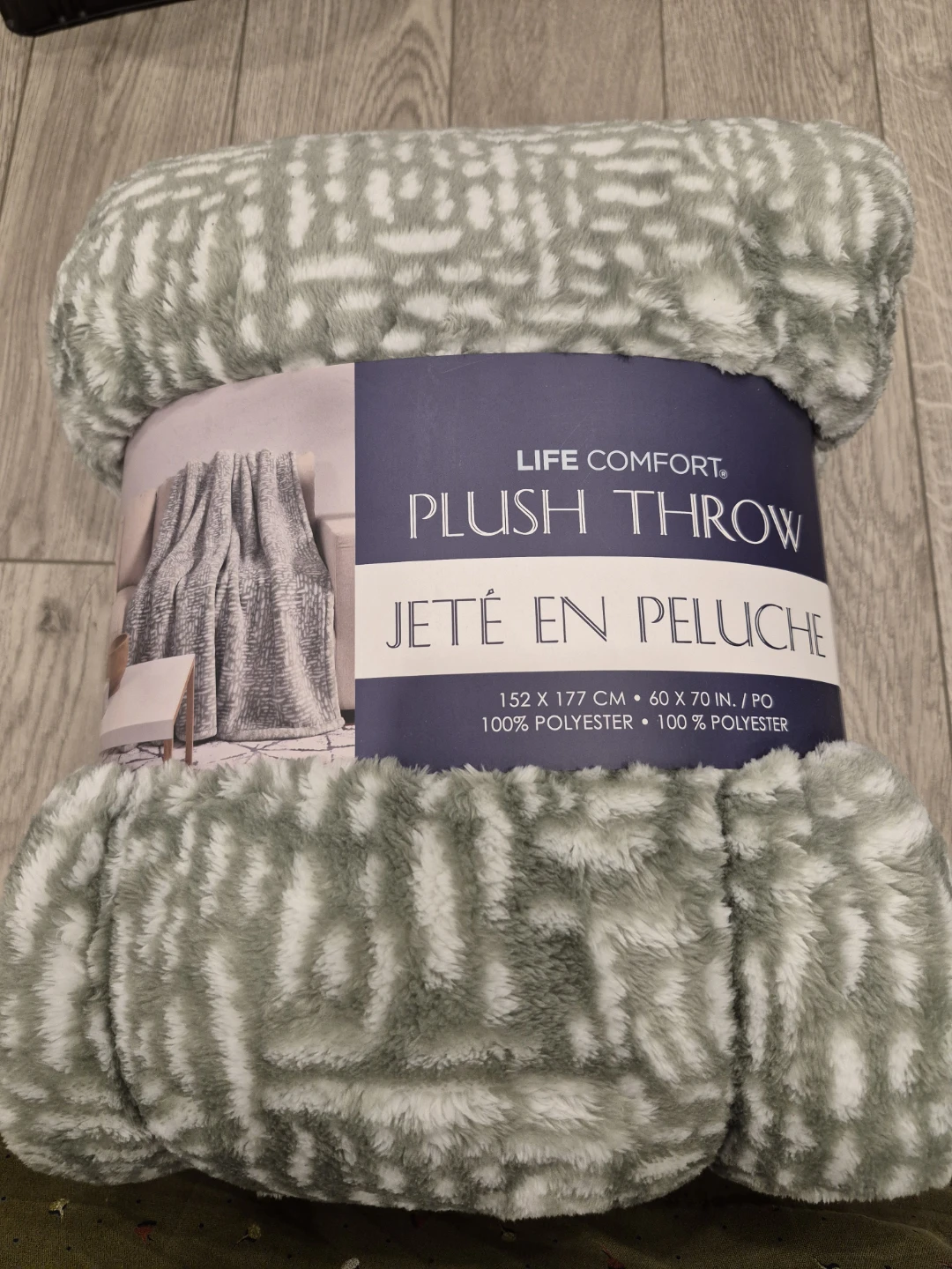 Life Comfort Plush Throw Blanket Grey White 60 x 70 in.