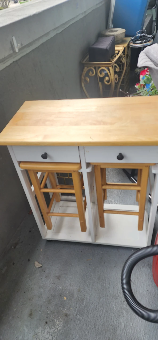 Kitchen Island Set with 2 Stools