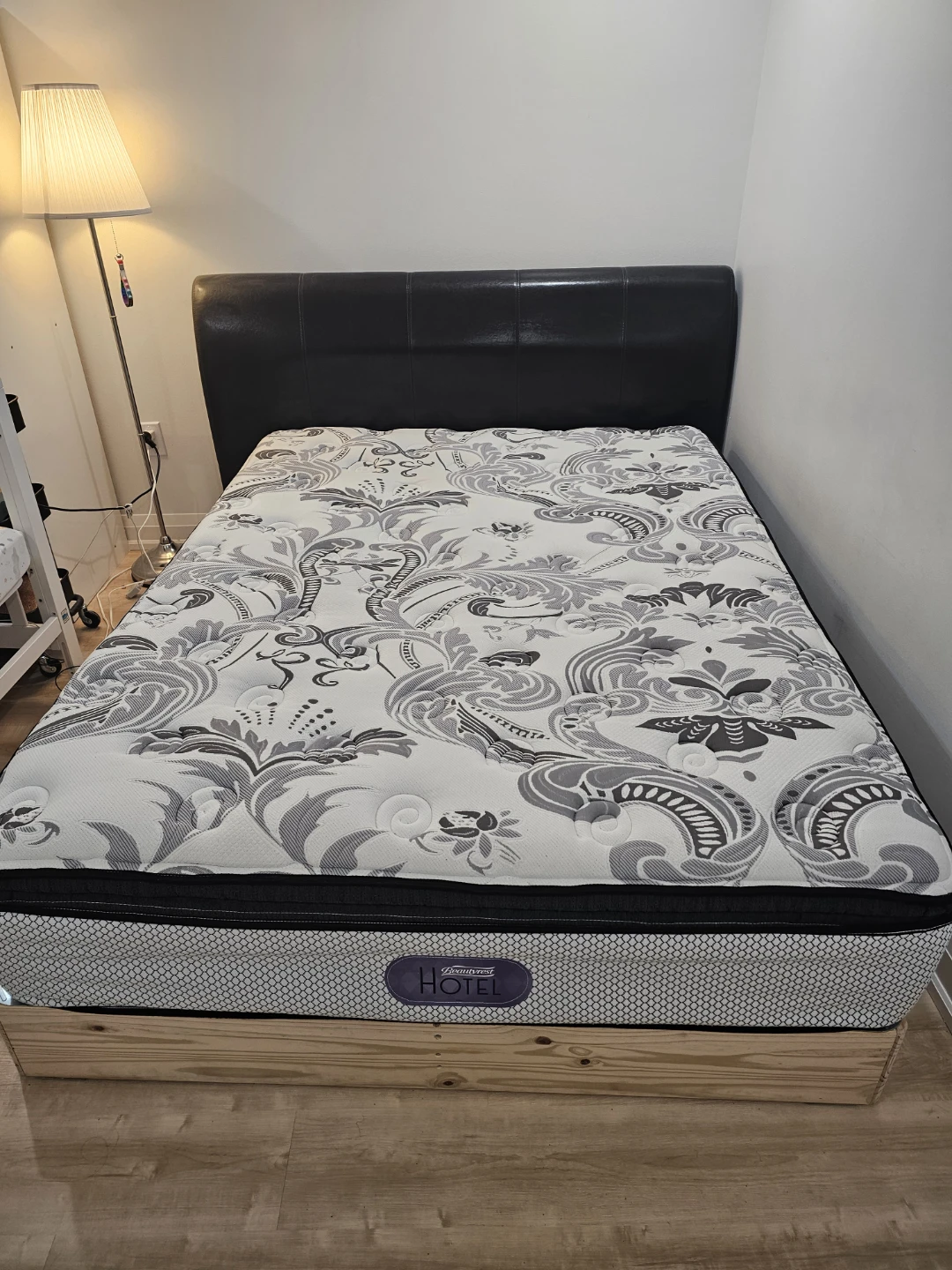 (Queen size)Beautyrest Quintessence Platinum Eurotop Mattress