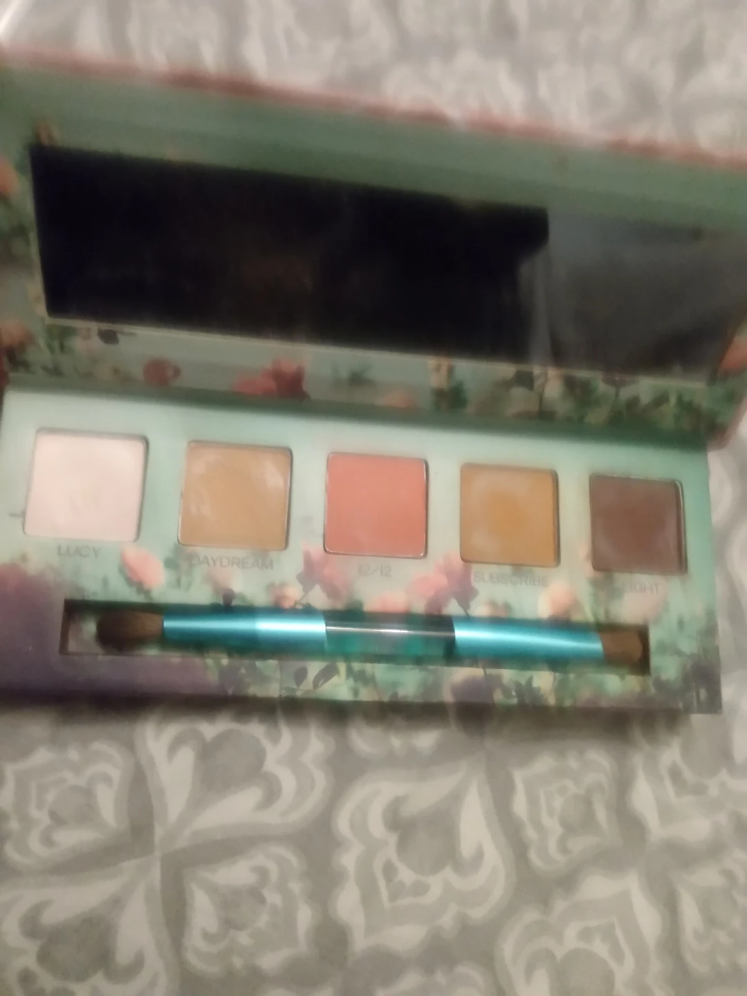 Urban Decay x Kristen Leanne Eyeshadow Palette