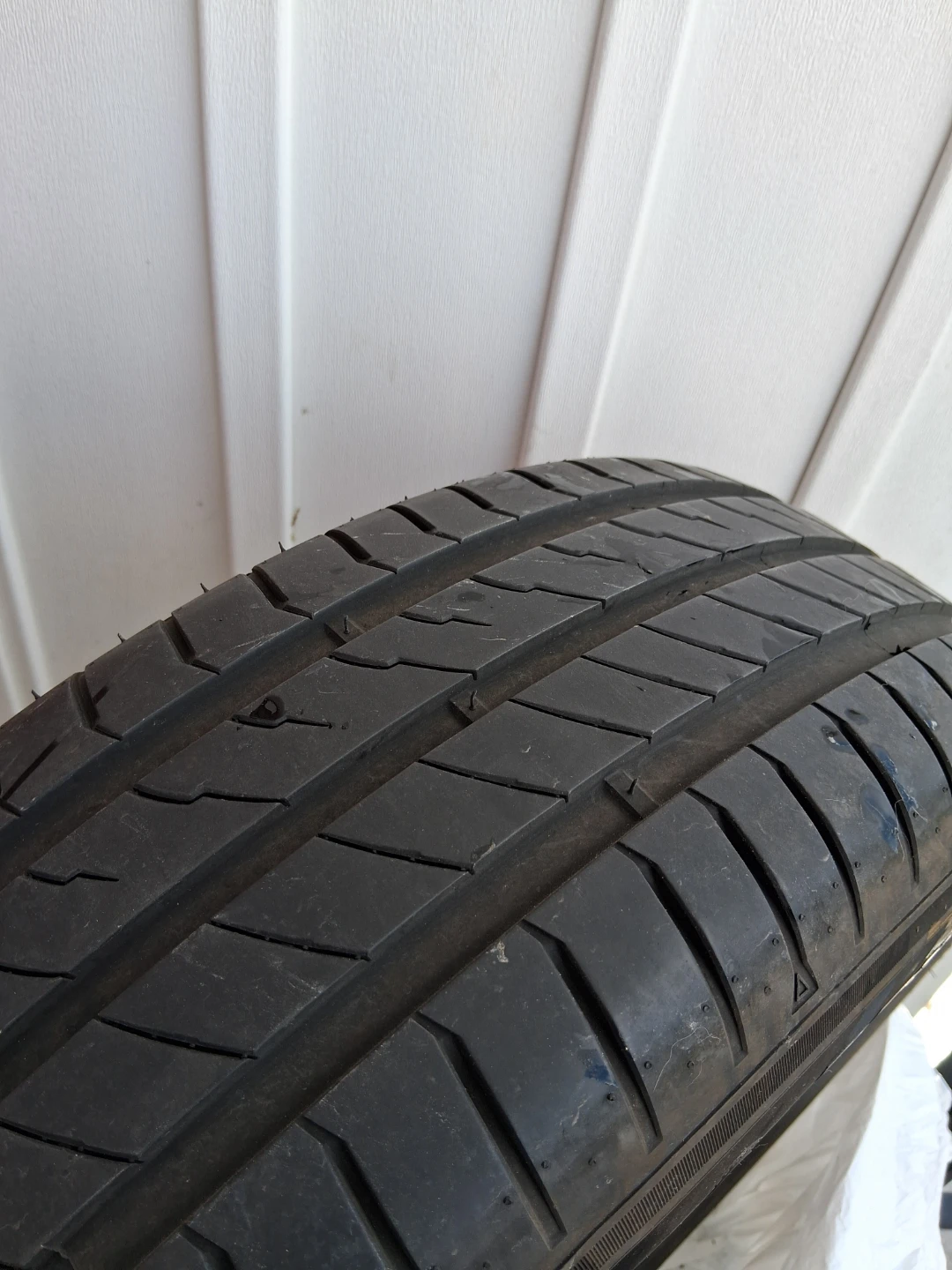 Like new All season Tires with Rim 185/65R15 92H - photo 4