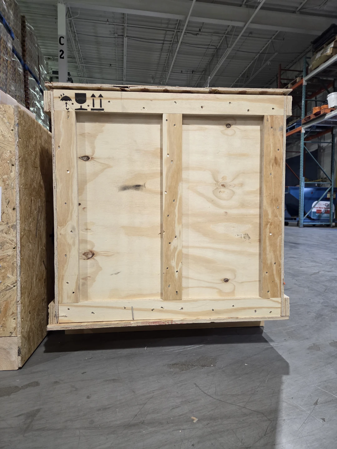 Lidded Wooden Crate 30x32x54in - photo 3