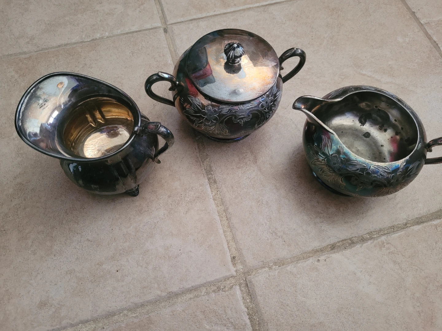 Silver-plated Sugar Bowl and Creamer Set with Floral Engraving