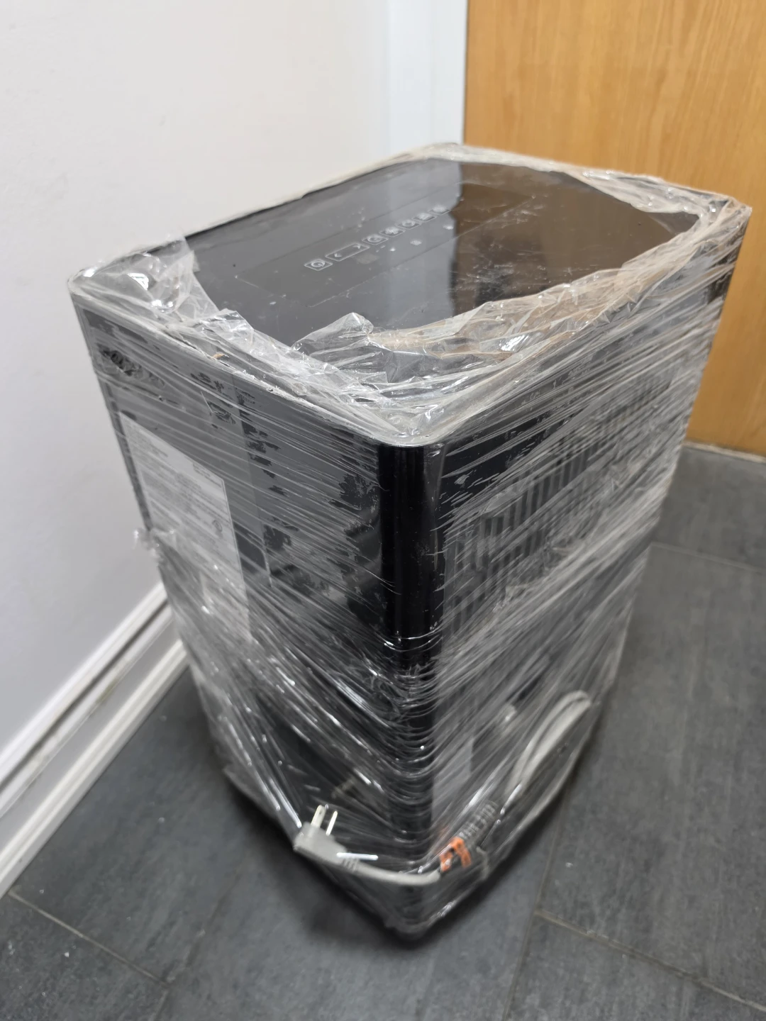70pint Danby Portable Dehumidifier Unit