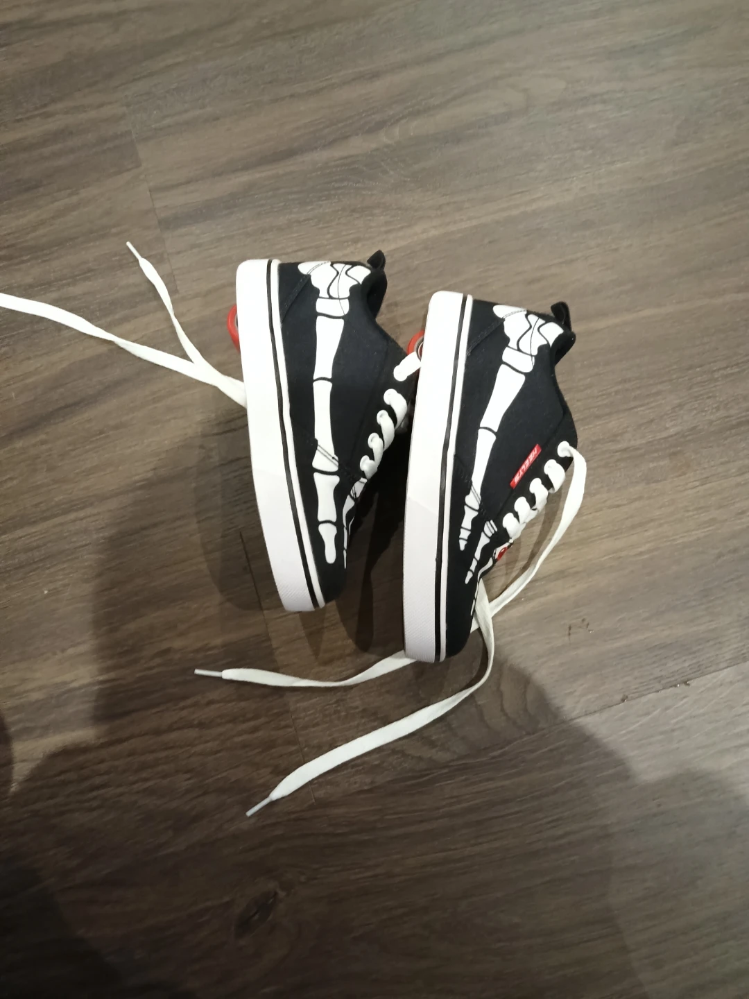 Heelys Skeleton Print Roller Shoes - photo 3