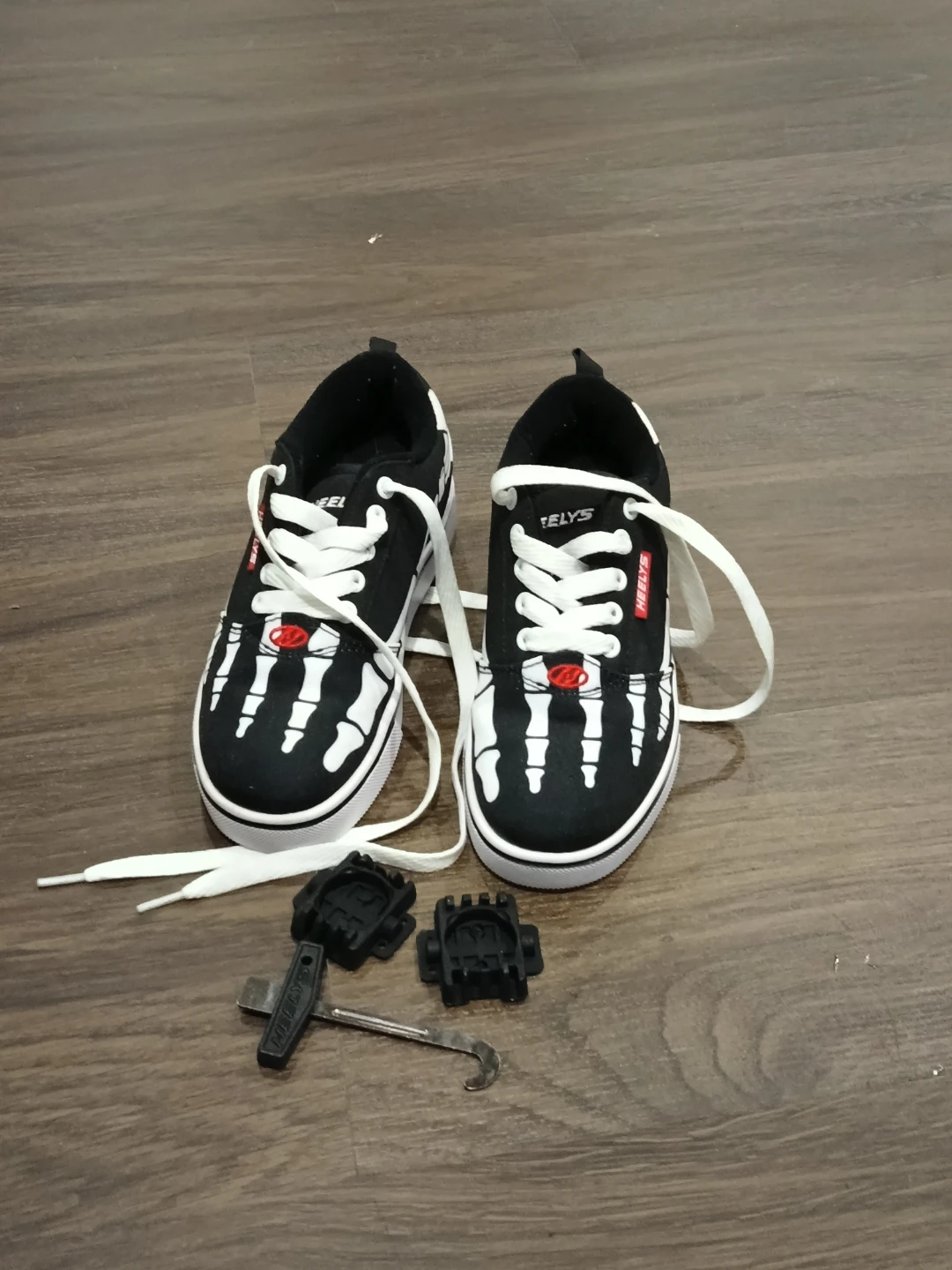 Heelys Skeleton Print Roller Shoes - photo 5