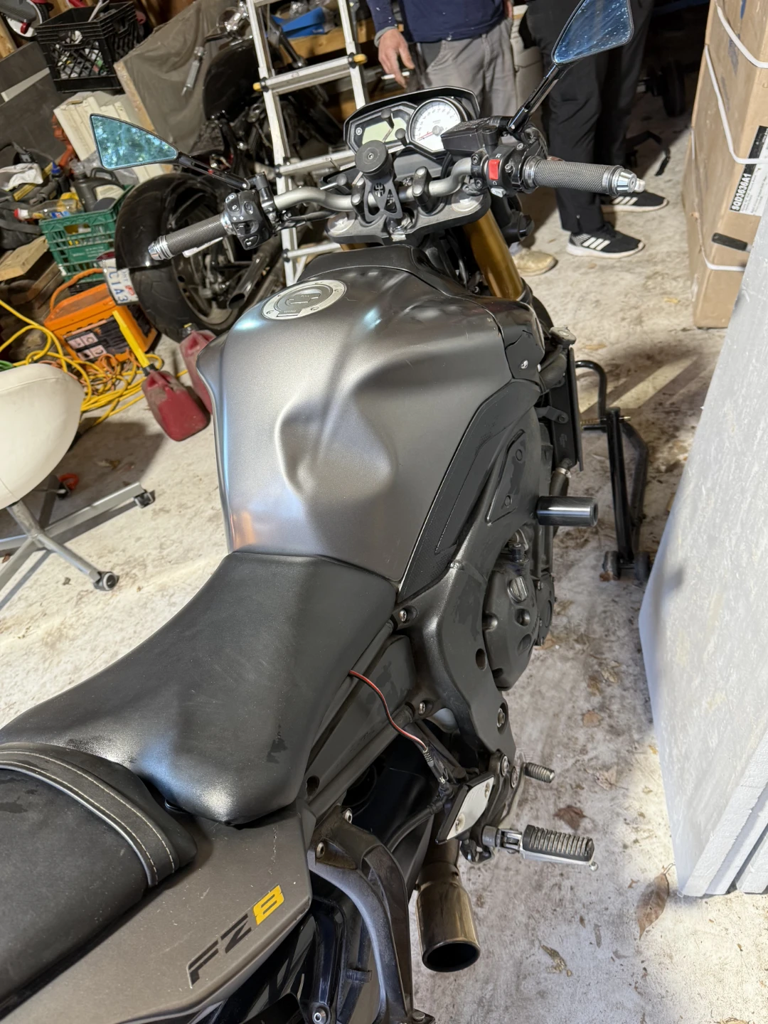Yamaha FZ8 Motorcycle - photo 2