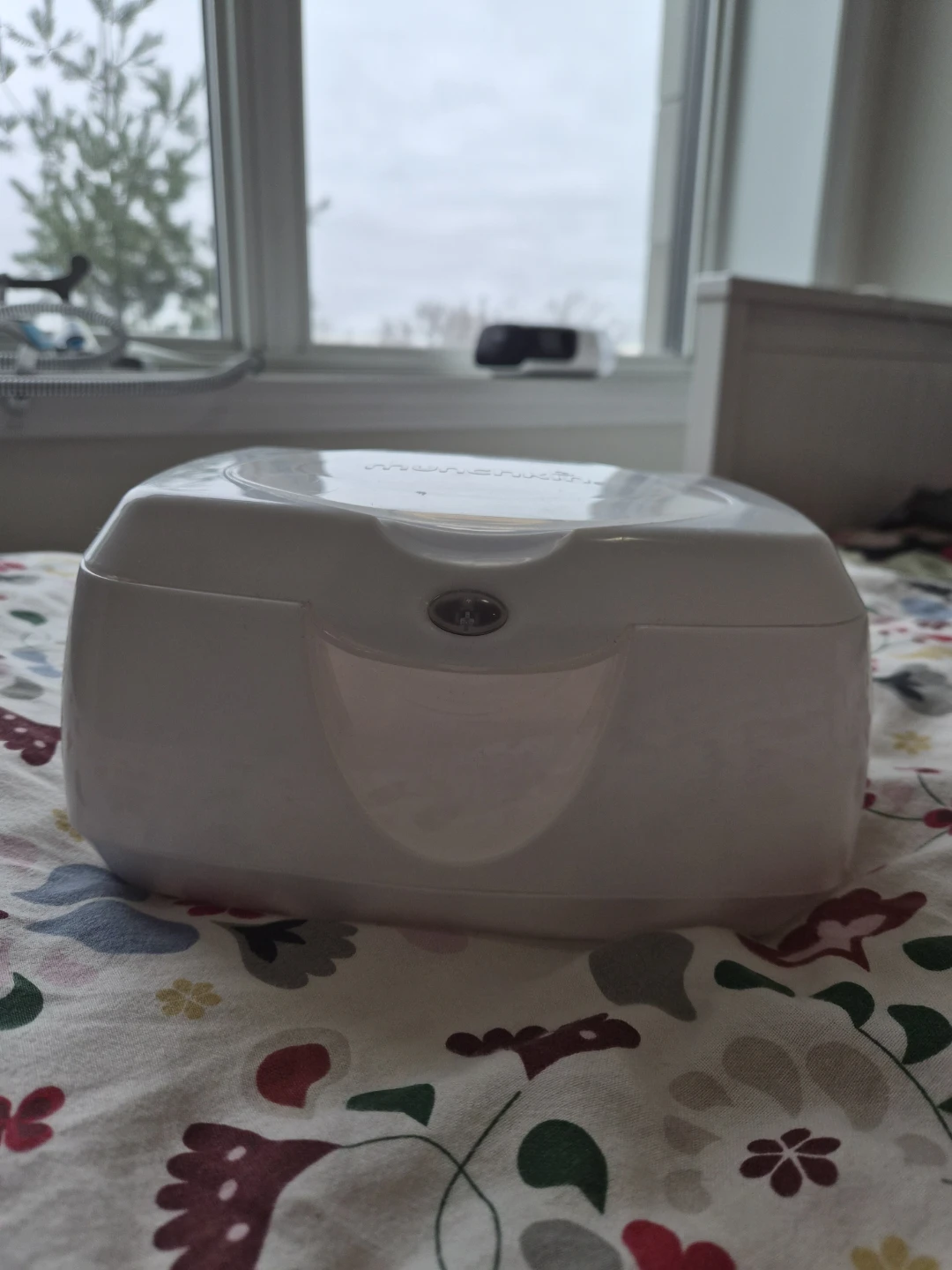 Munchkin Baby Wipe Warmer – Gently Used - photo 2