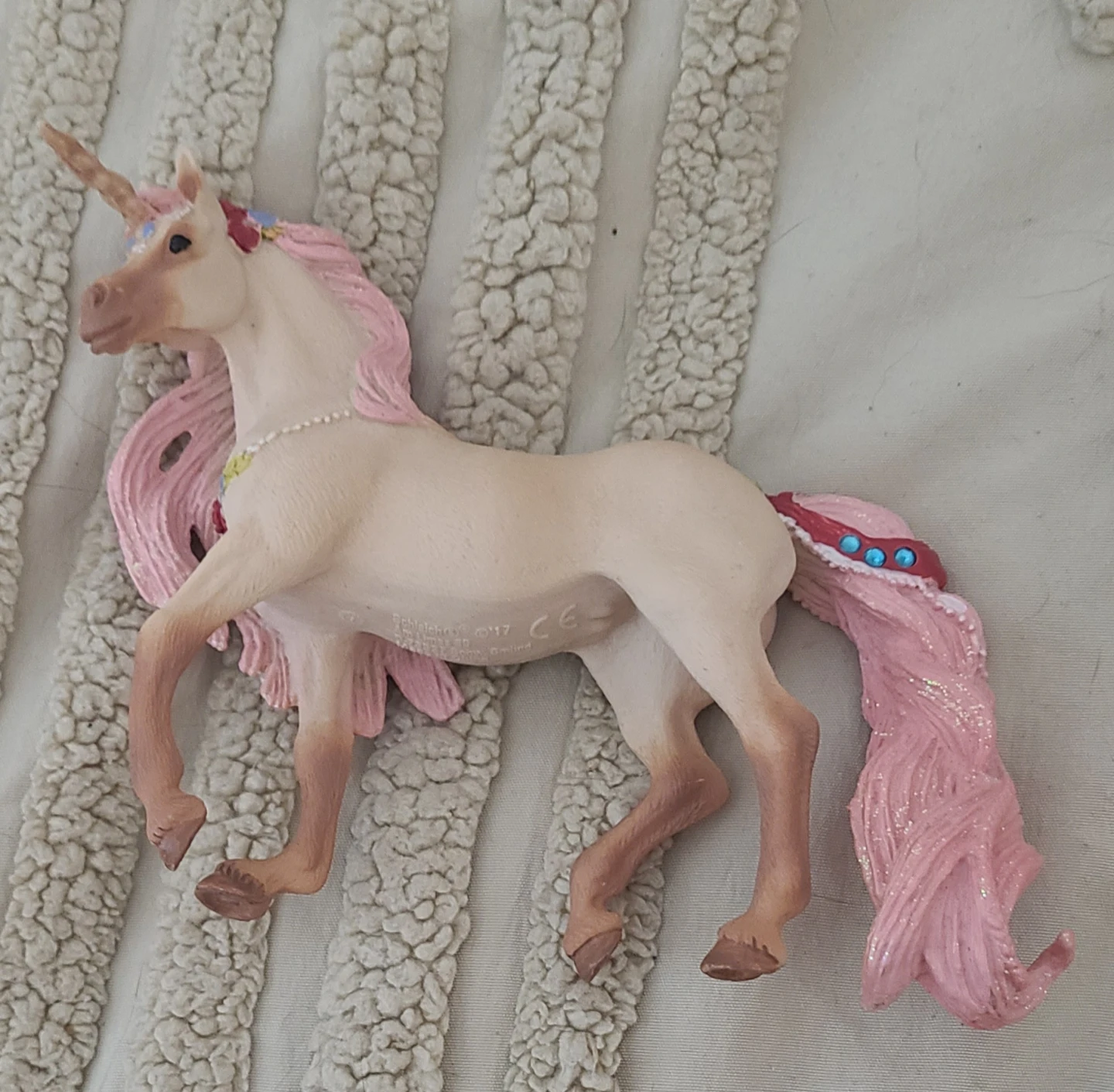 Schleich Bayala Decorated Unicorn Mare (item number 70573).  - photo 2