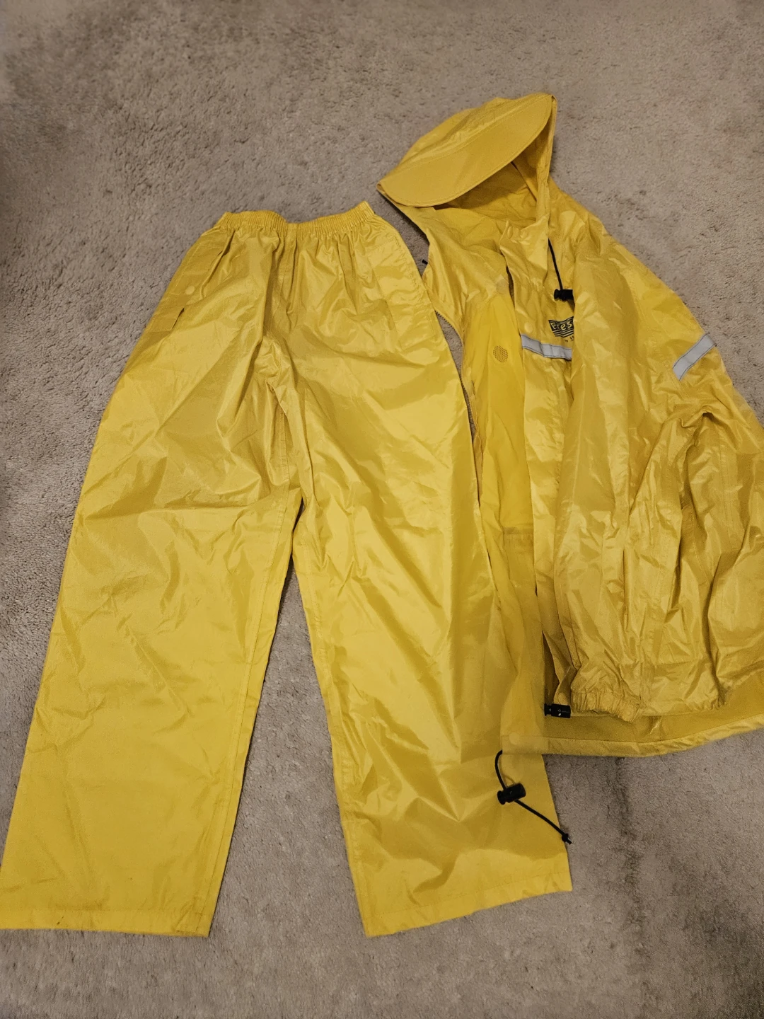 Yellow Rain Suit size 10-12 youth