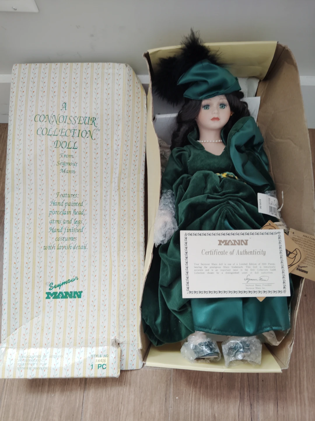 Seymour Mann Connoisseur Collection Doll