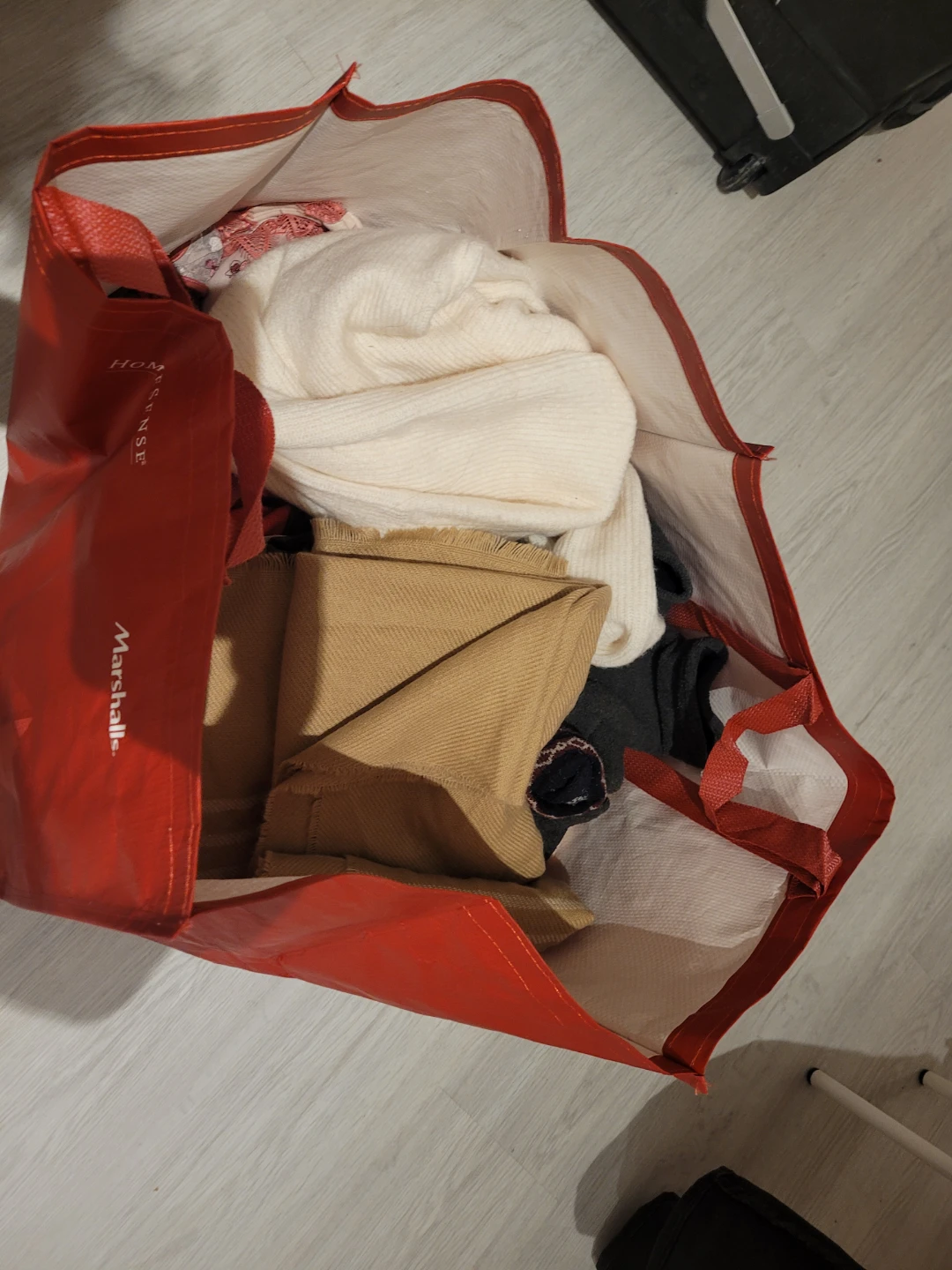 Bundle of Women's Clothing - Size M / L