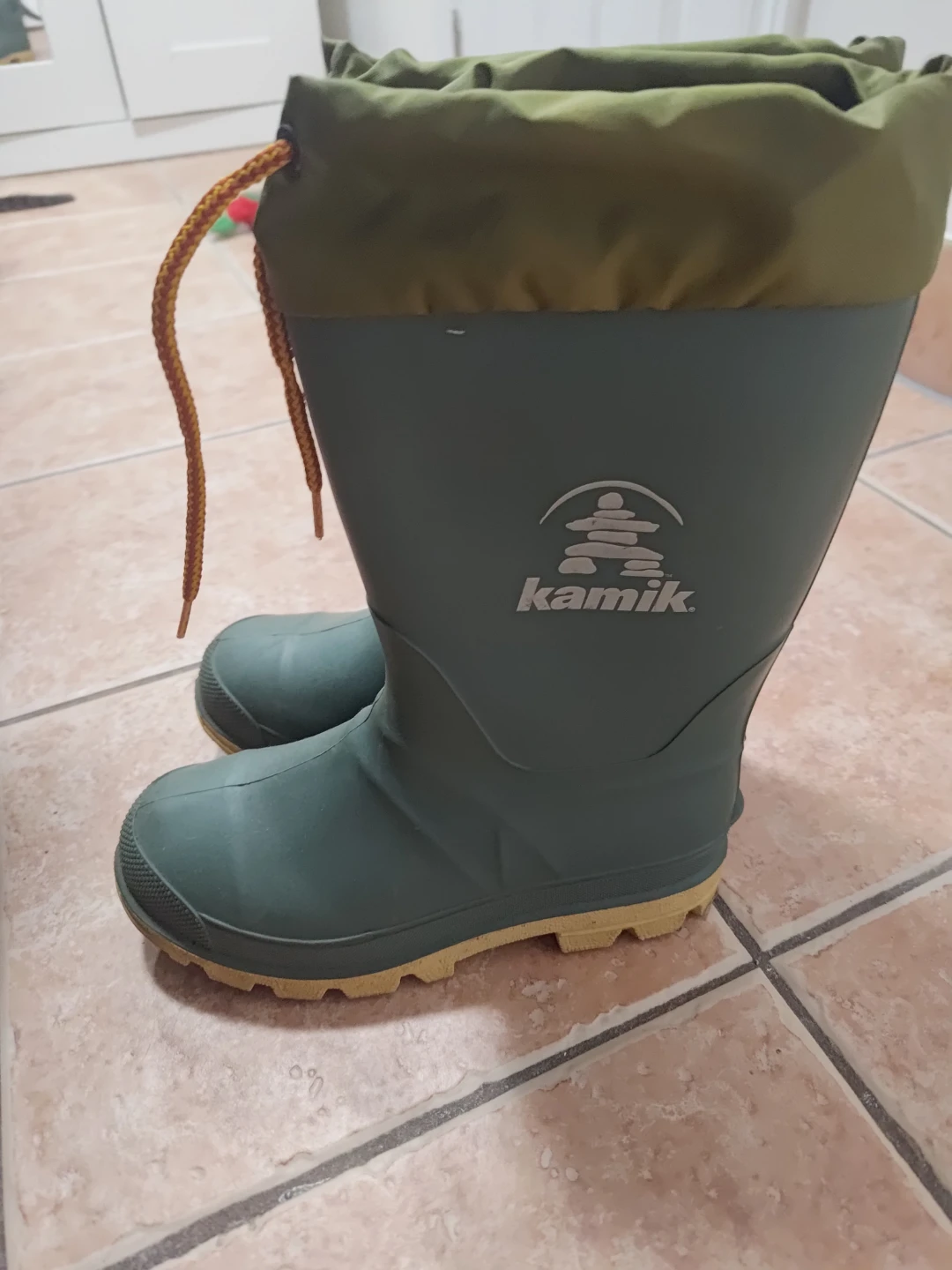 Kamik Green Rubber Boots Size 3