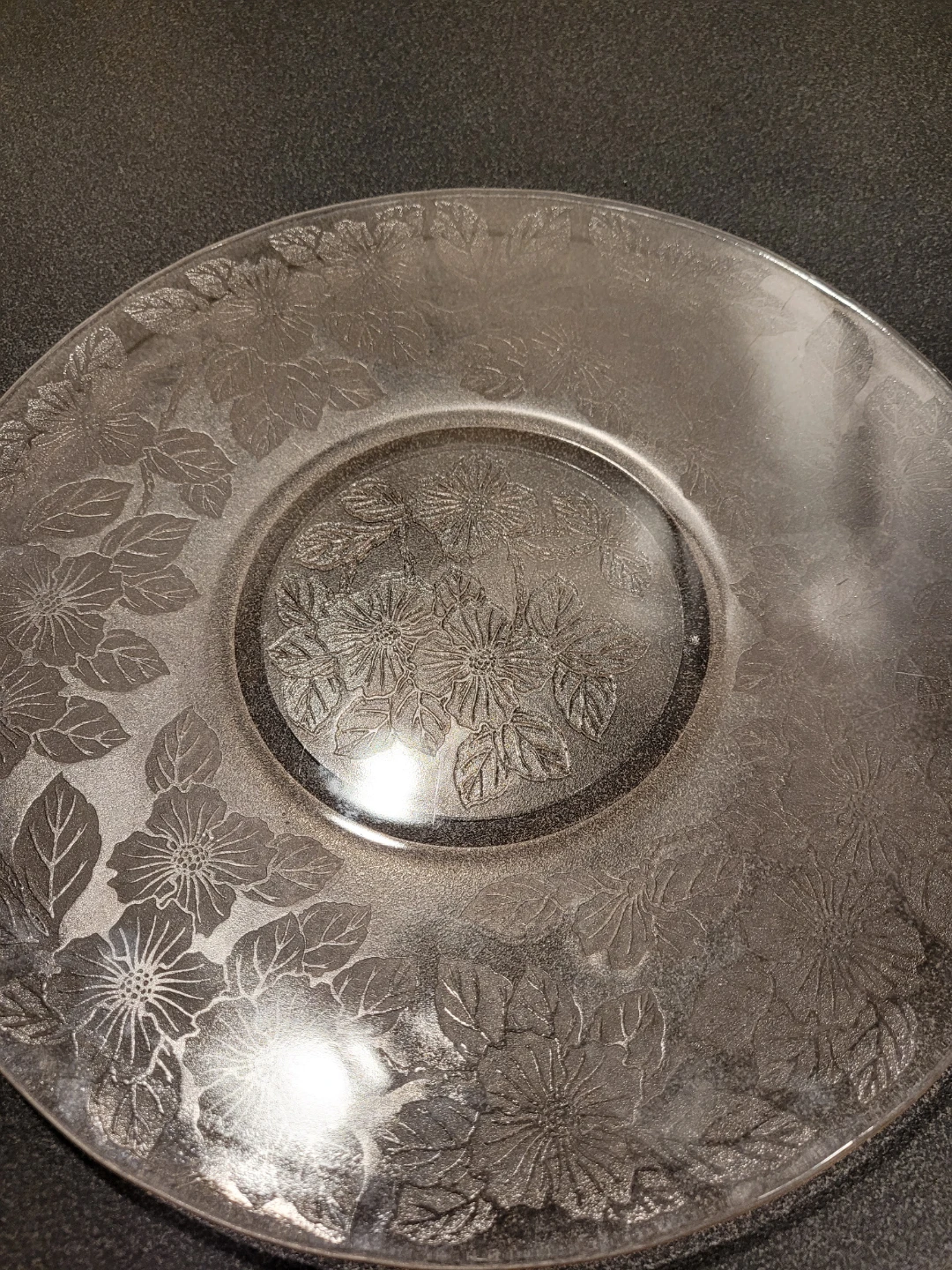 Glass Plate with Floral Etching - photo 2