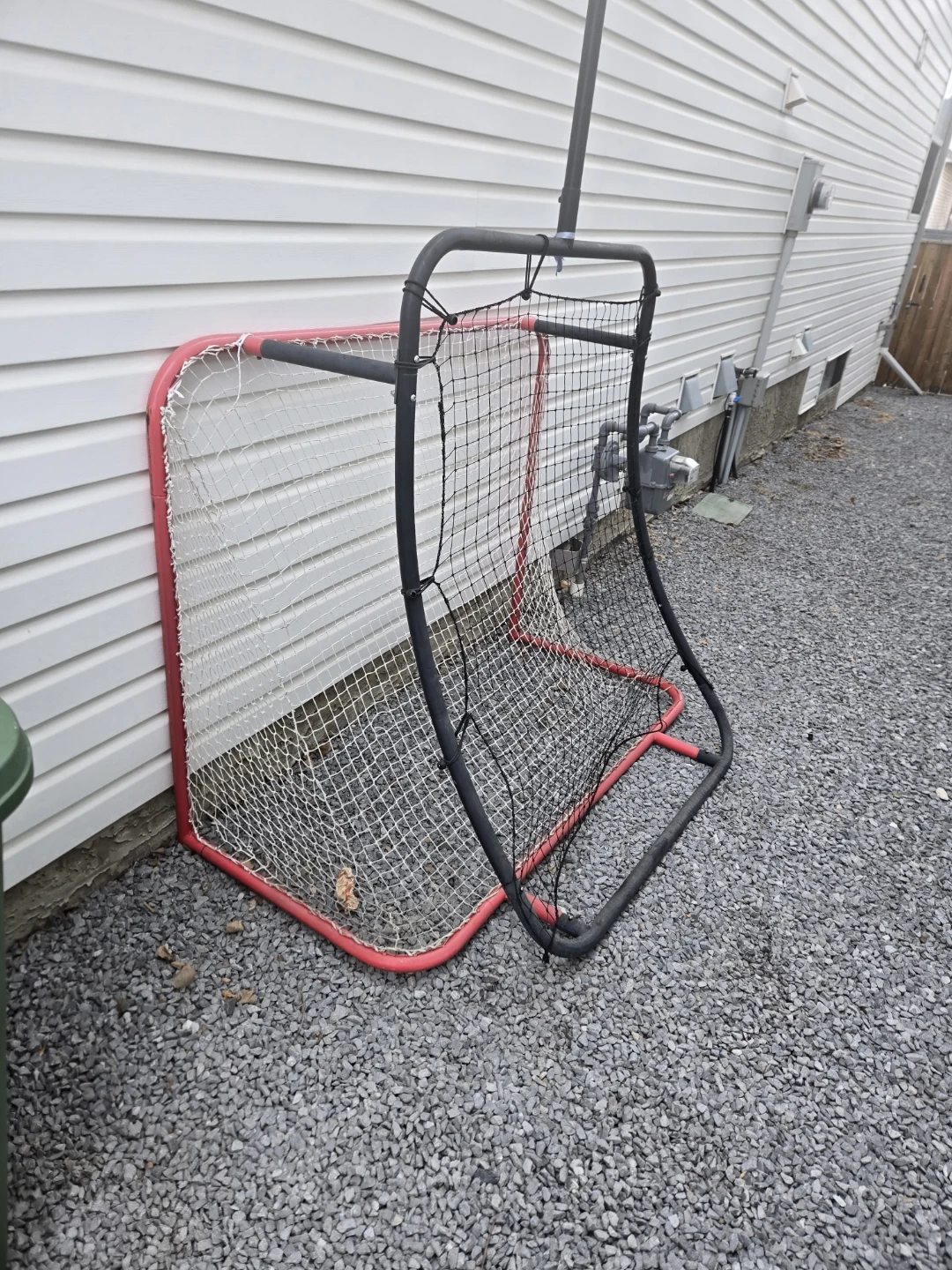 FREE DELIVERY!! 3 In 1 Sports Training Net Set up  $100 - photo 2