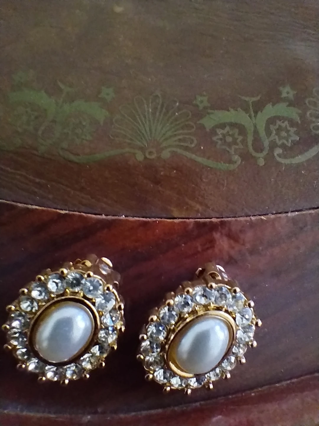 Pearl and Crystal Clip-On Earrings - photo 4