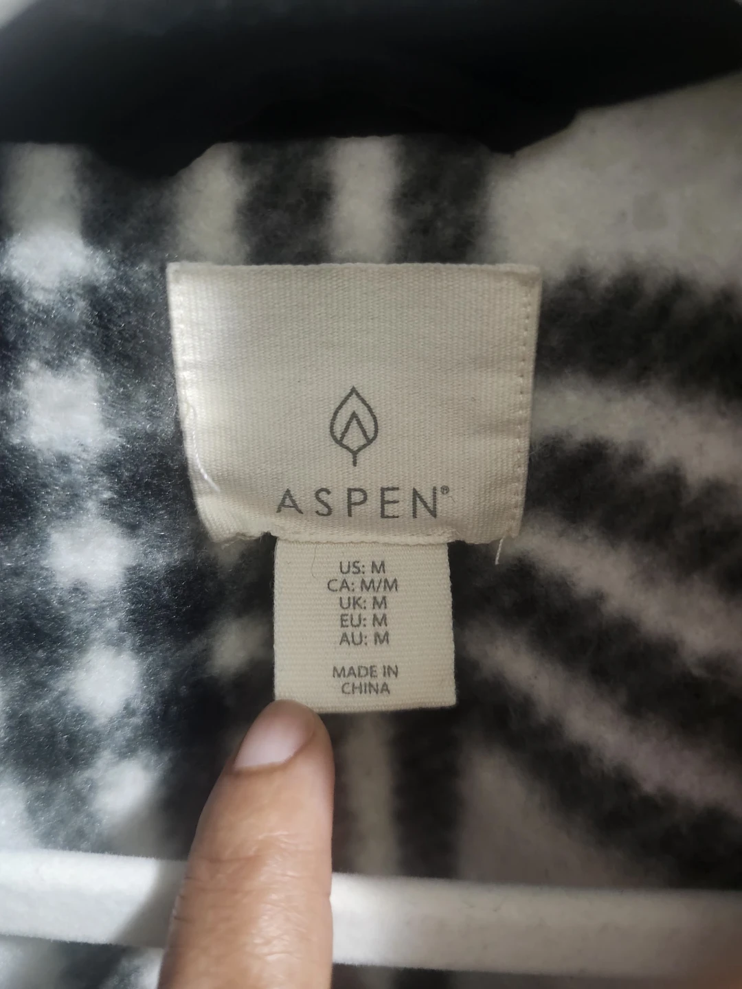 Aspen Plaid Sherpa Jacket - Size M - photo 2