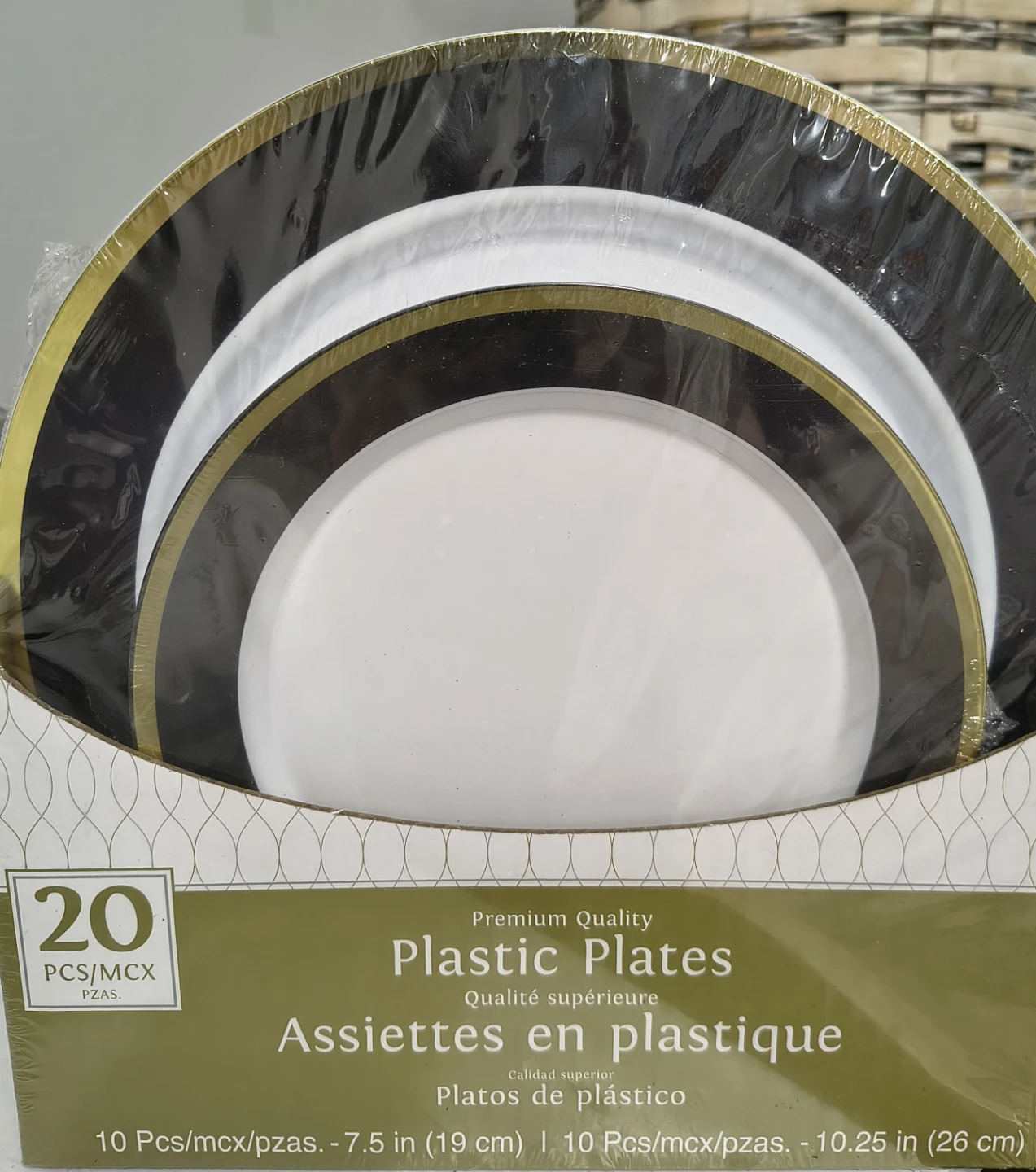 Premium Quality Plastic Plates - 20 Count