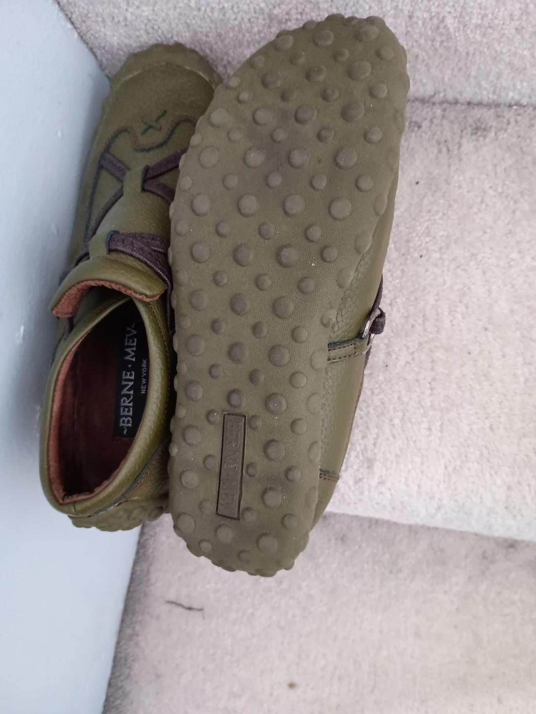 Bernie Mev. New York Slip-On Loafers - Olive Green - photo 2