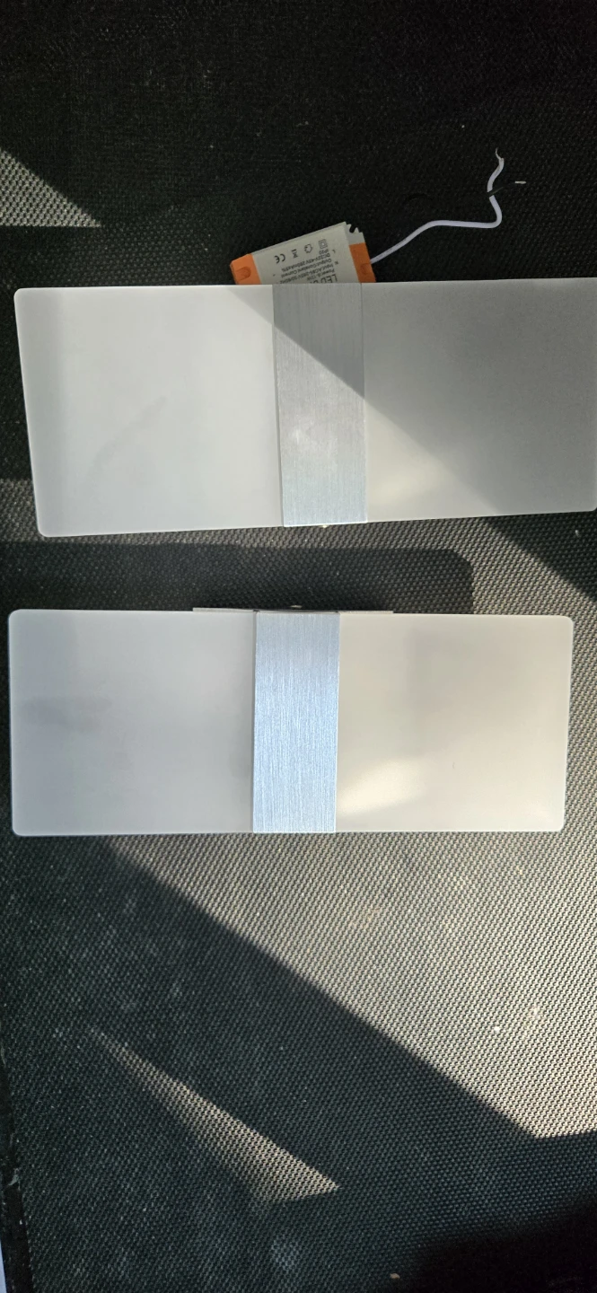 LED light scone