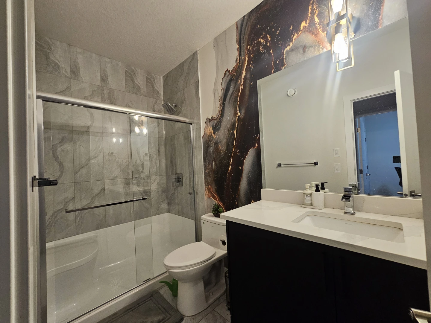 Furnished Single Room for rent - photo 2