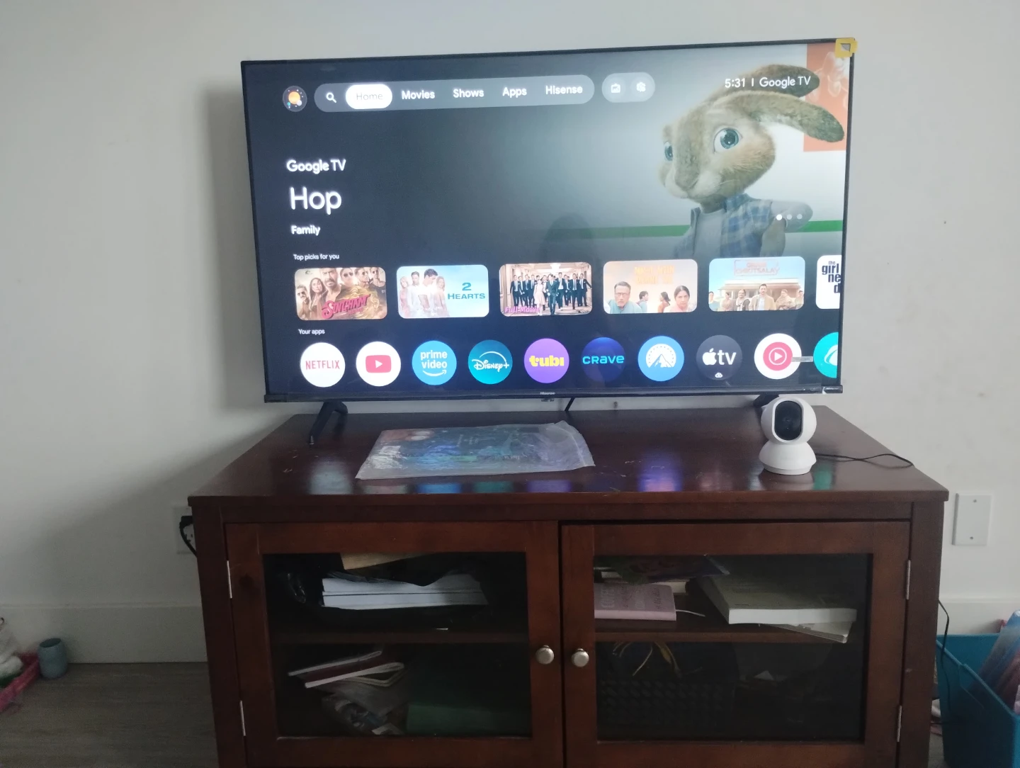 Hisense Google TV with wooden TV cabinet - photo 2
