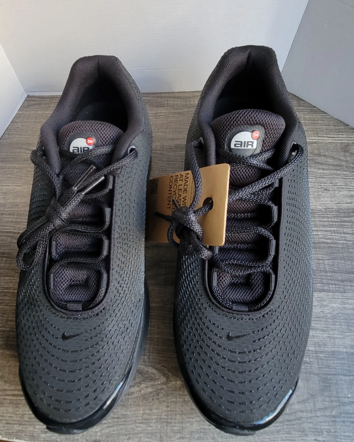 Nike Air Max Black Sneakers Size 10.5 - photo 2