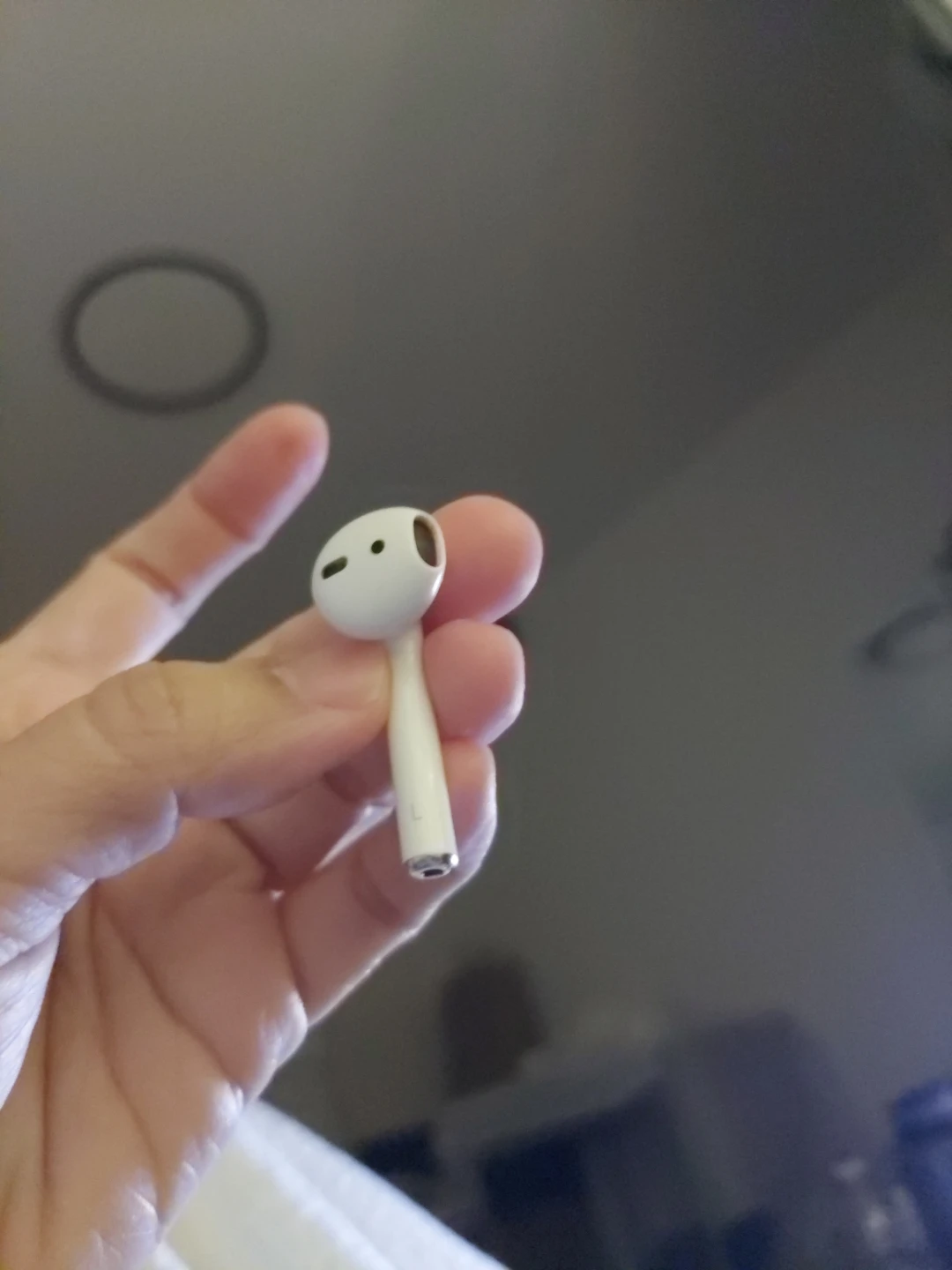 Apple AirPods Pro (1st Gen) Wireless Earbuds - photo 3