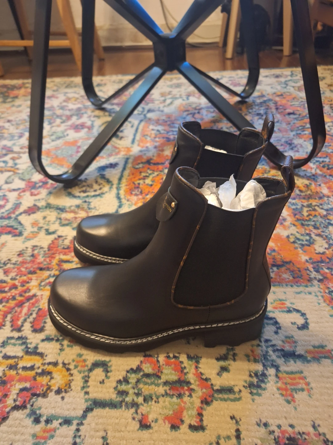 Louis Vuitton Chelsea female Boots - photo 3