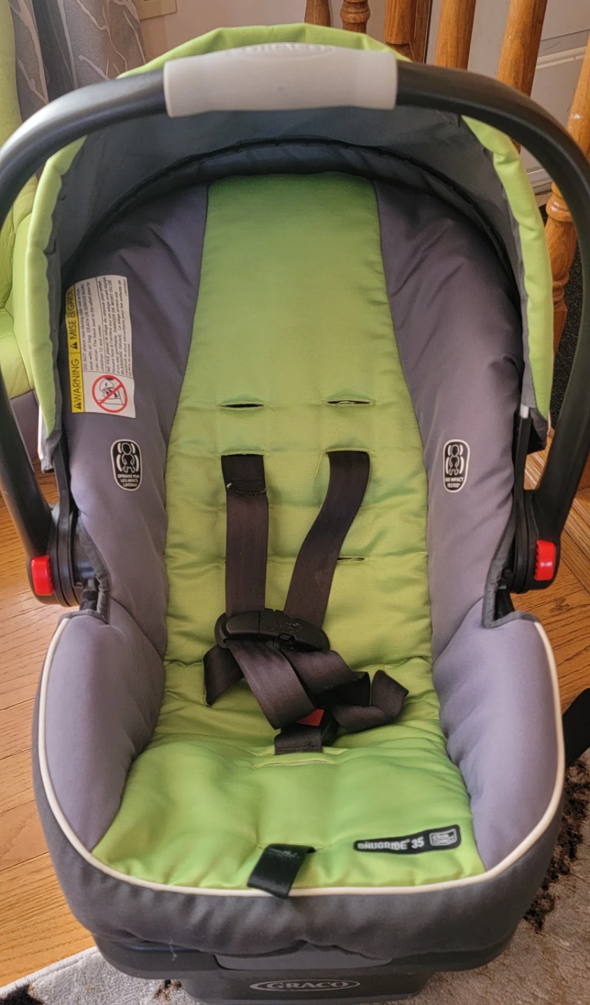 Graco SnugRide 35 Infant Car Seat with Base
