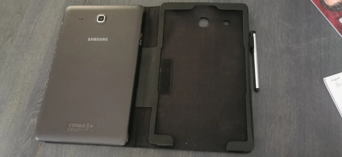 Samsung Galaxy Tab 4 with Case