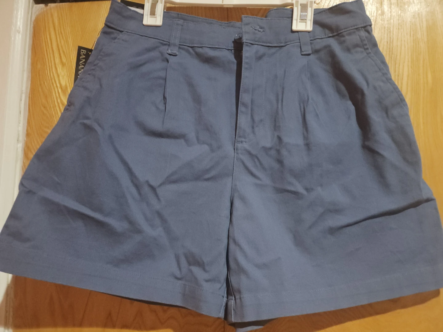 Banana Republic Pleat Front Shorts - Blue - Size 6