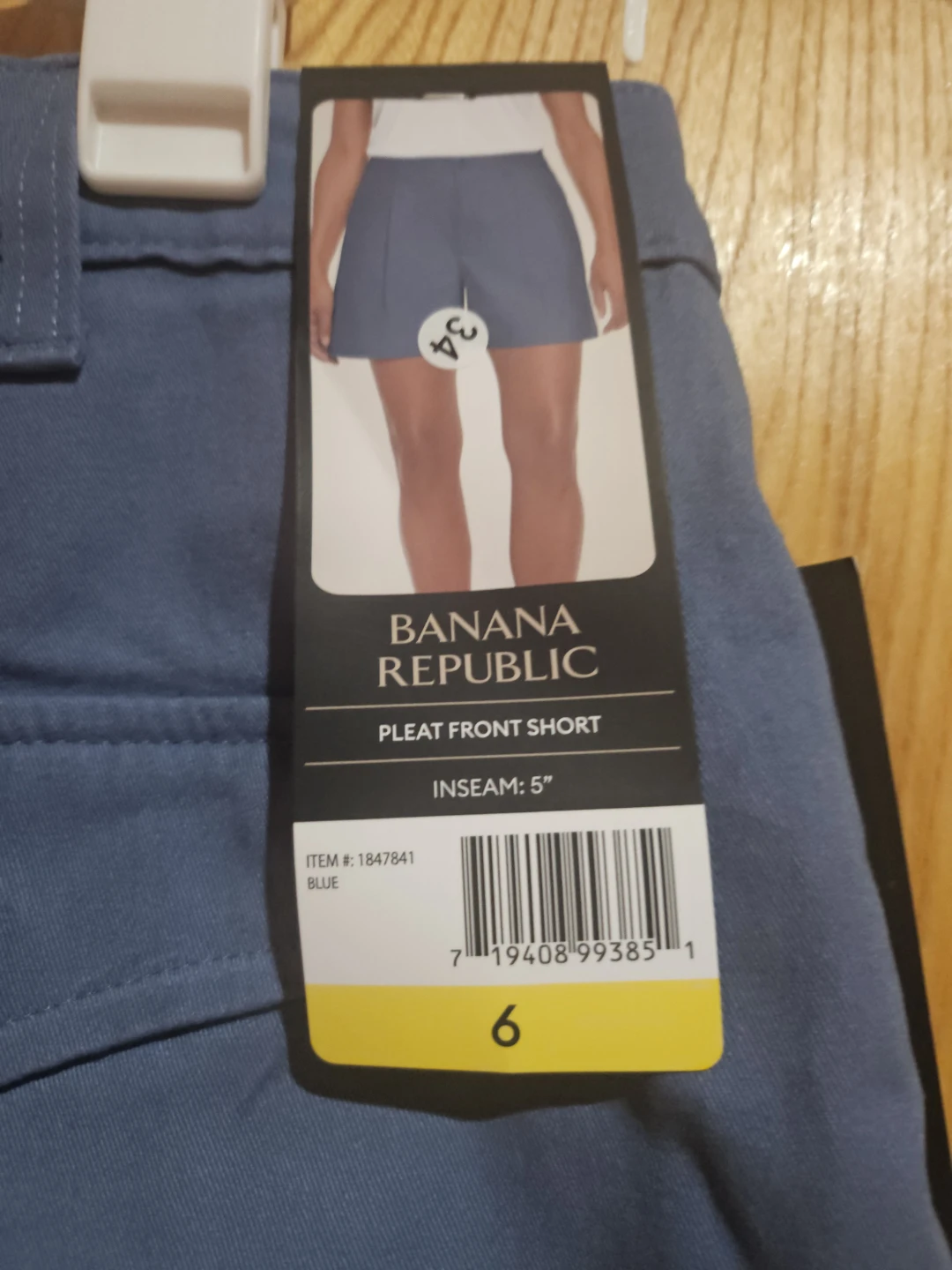 Banana Republic Pleat Front Shorts - Blue - Size 6 - photo 5