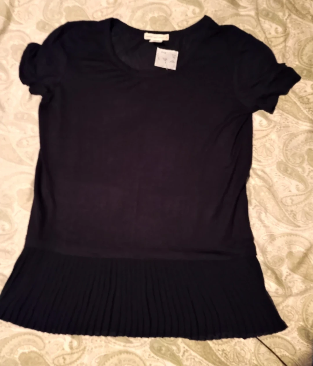 Pebble and Stone Black Pleated T-Shirt - photo 2