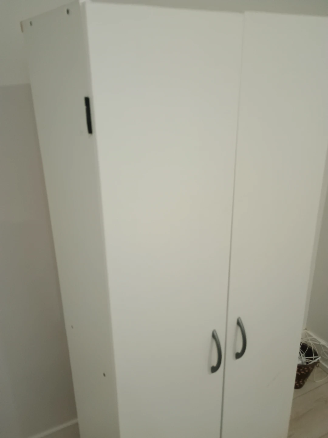 White Double Door Storage Cabinet 5ft - photo 2