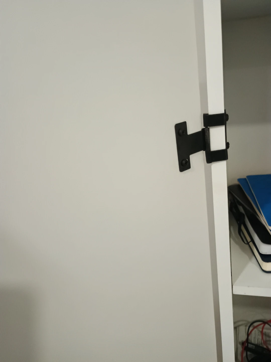 White Double Door Storage Cabinet 5ft - photo 3