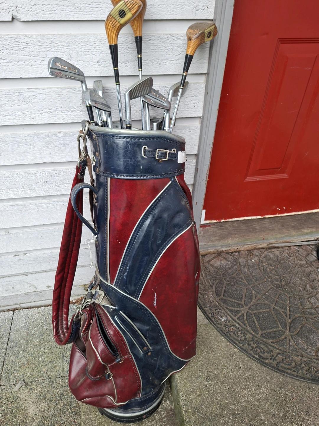 Vintage Leather Golf bag, Wilson clubs & Old wooden drivers