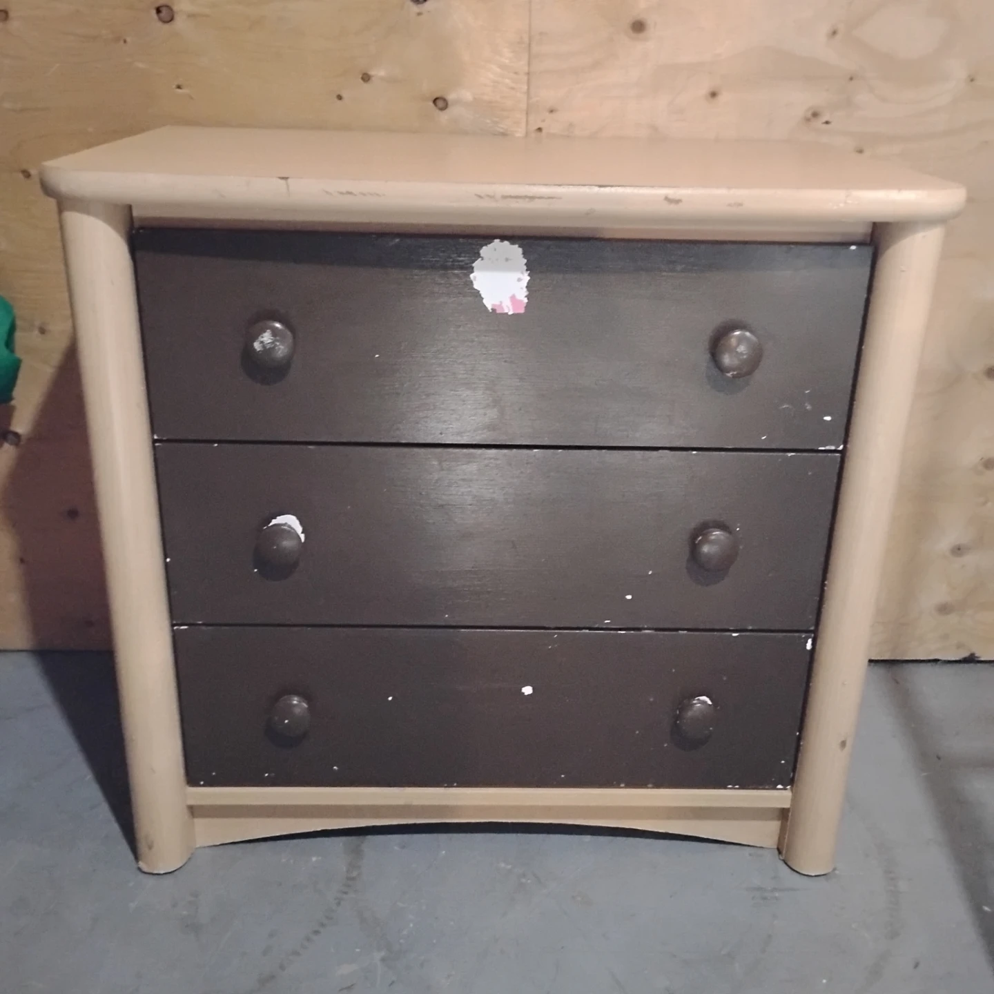 Small 3 drawer dresser *will add measurements tonight*