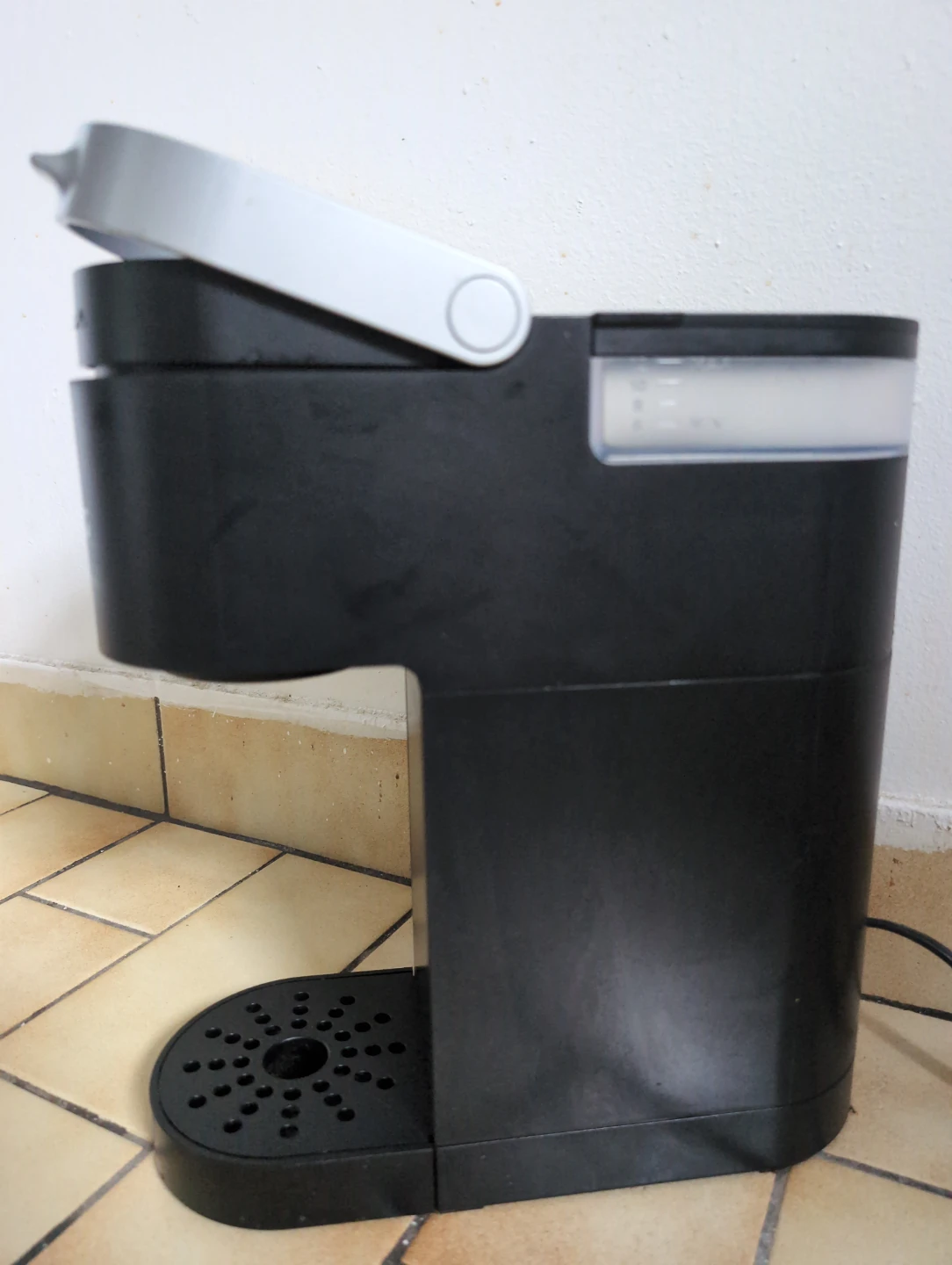 Keurig Single Serve Coffee Maker - photo 2