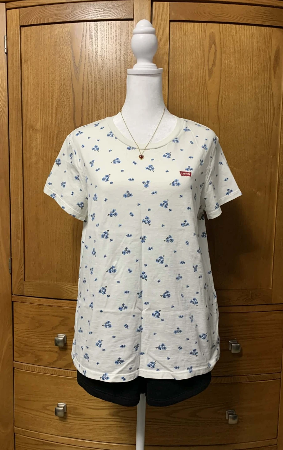 Levi's Women's White Floral Print T-Shirt Size L