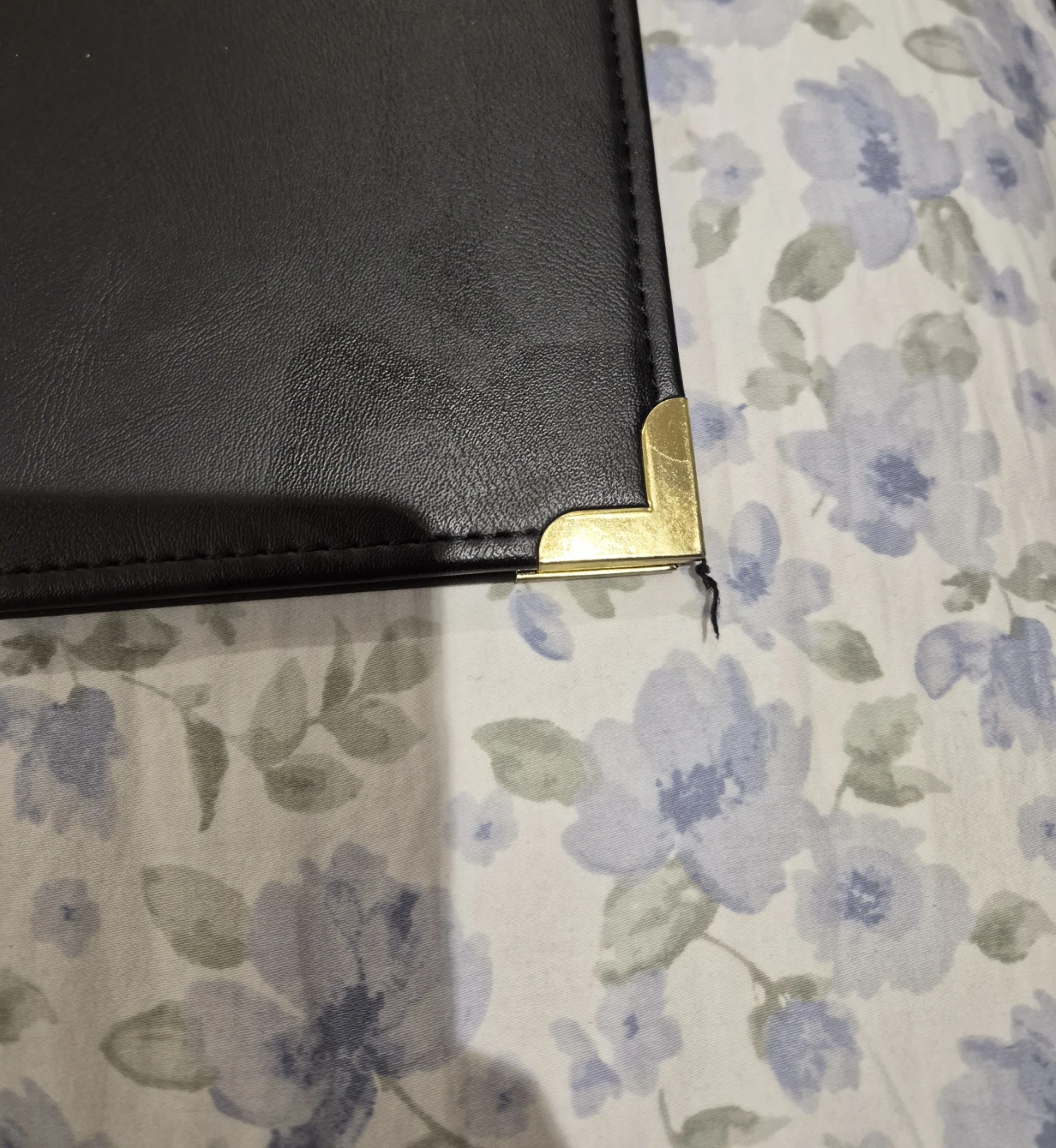 FREE Leather Padfolio Folder - photo 4