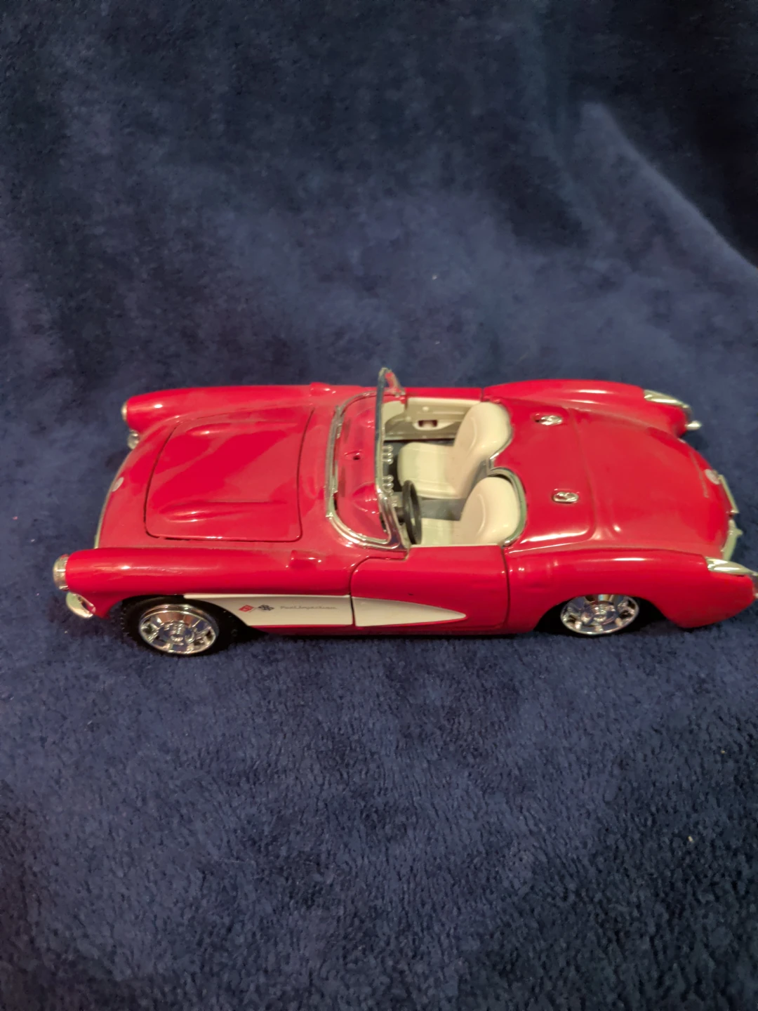 Red Convertible Model Car - photo 3