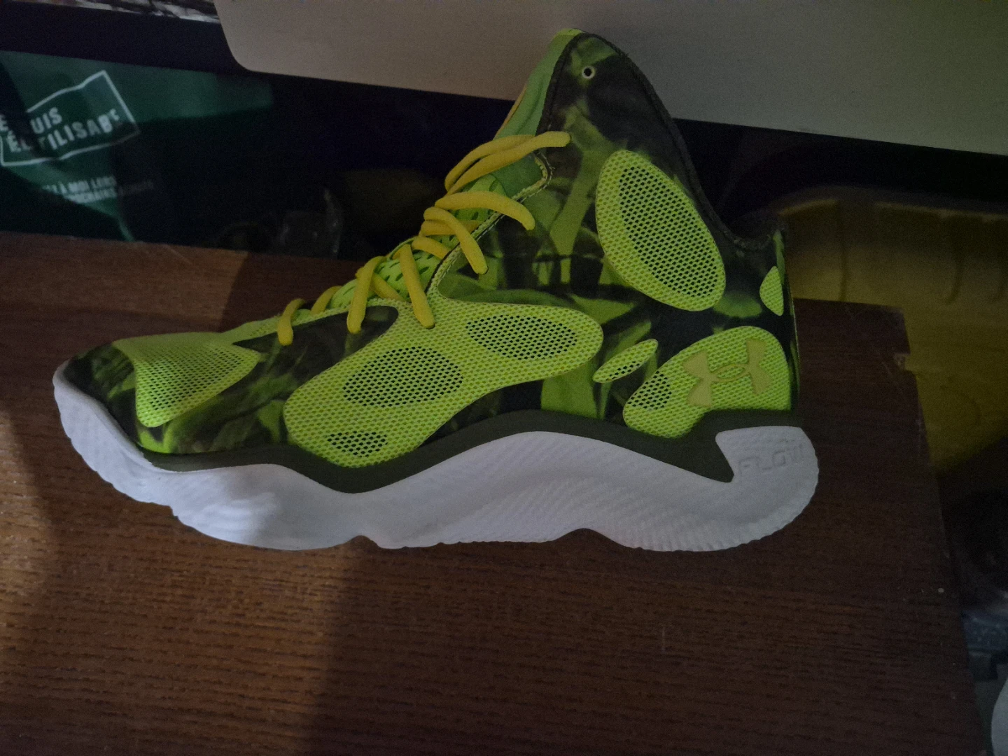 Under Armour Flow Basketball Shoes - Men's Size 10.5 - photo 2