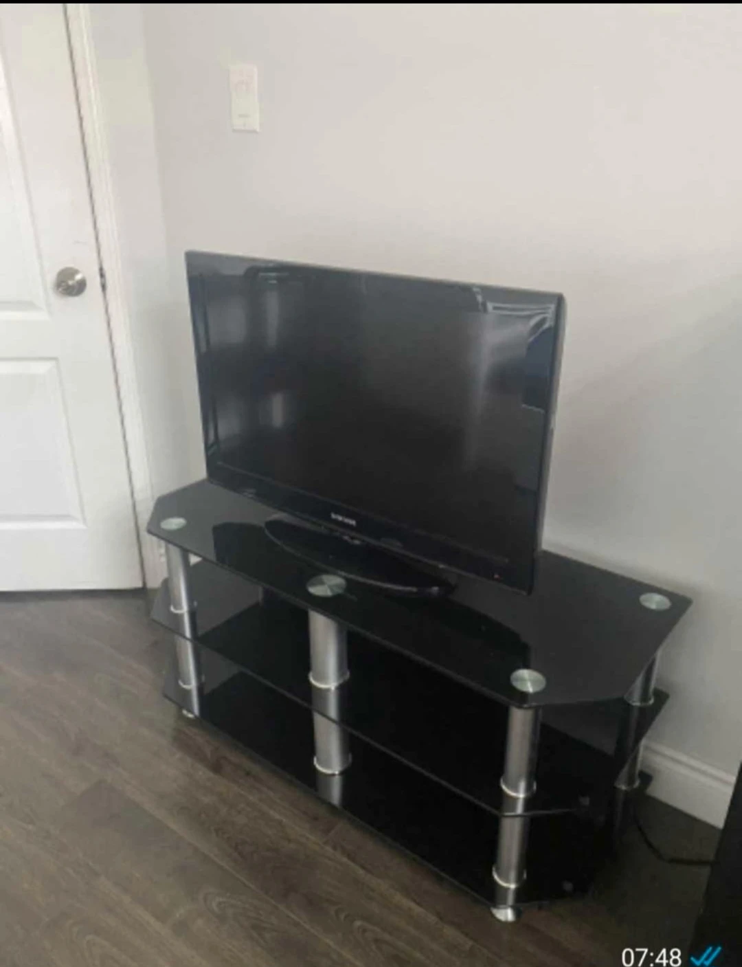 One Furnished Room for Rent in Brampton - photo 2