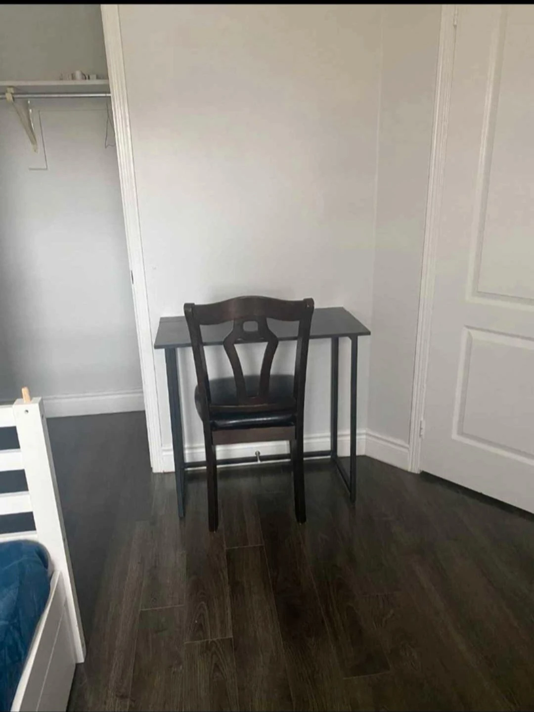 One Furnished Room for Rent in Brampton - photo 5