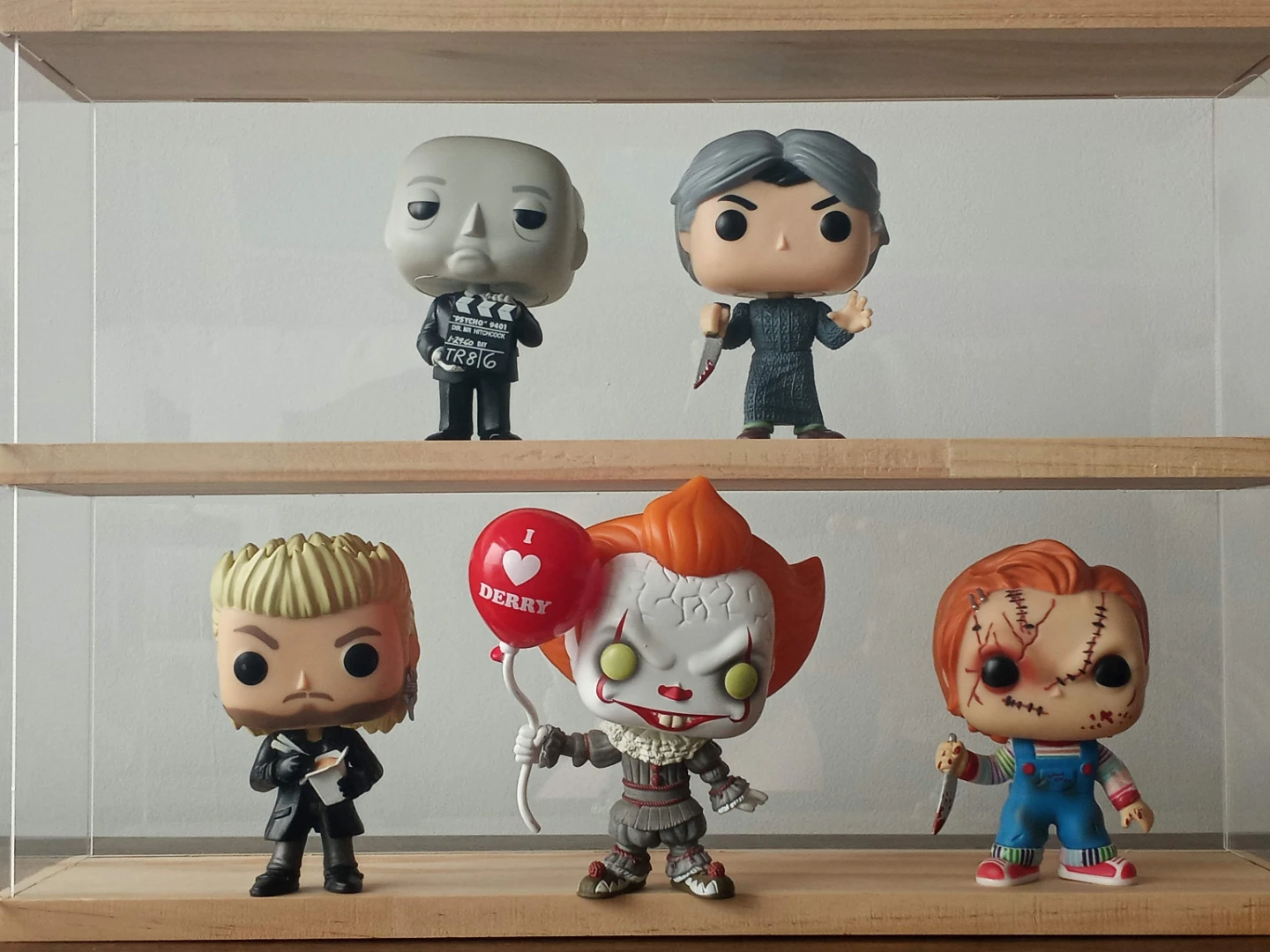 Funko POP! Figurines + FREE Display Case - photo 2