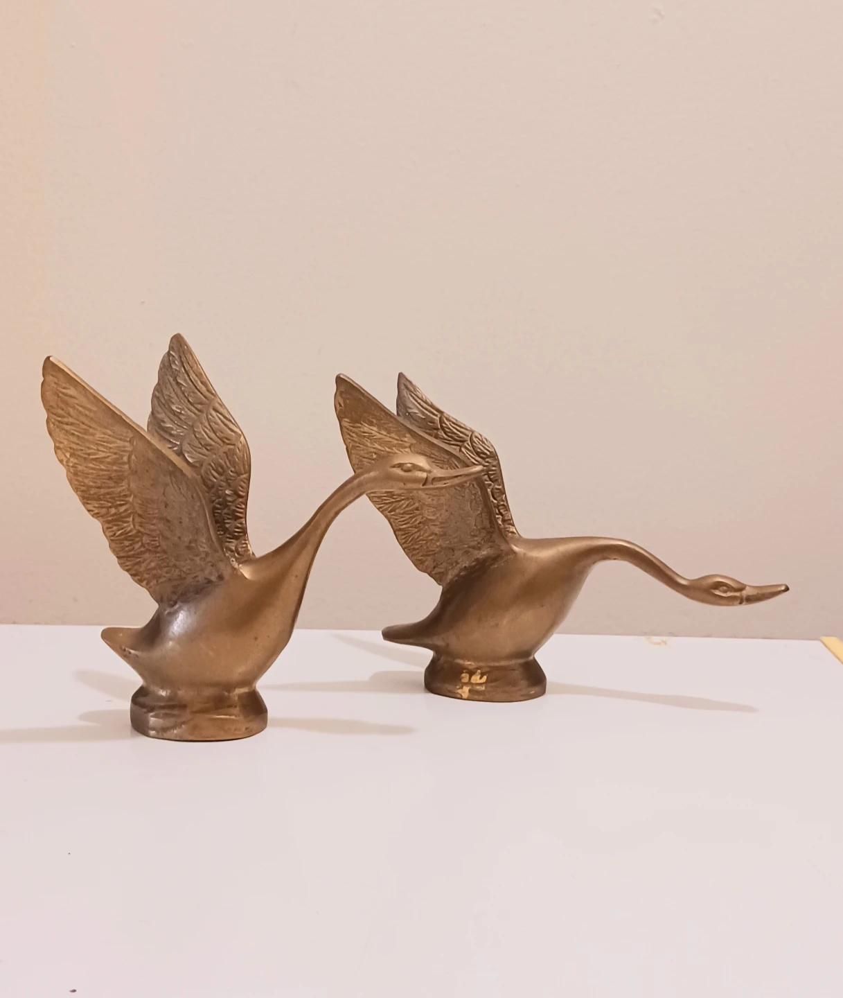 Vtg Textured Brass Swan Figurines - photo 3