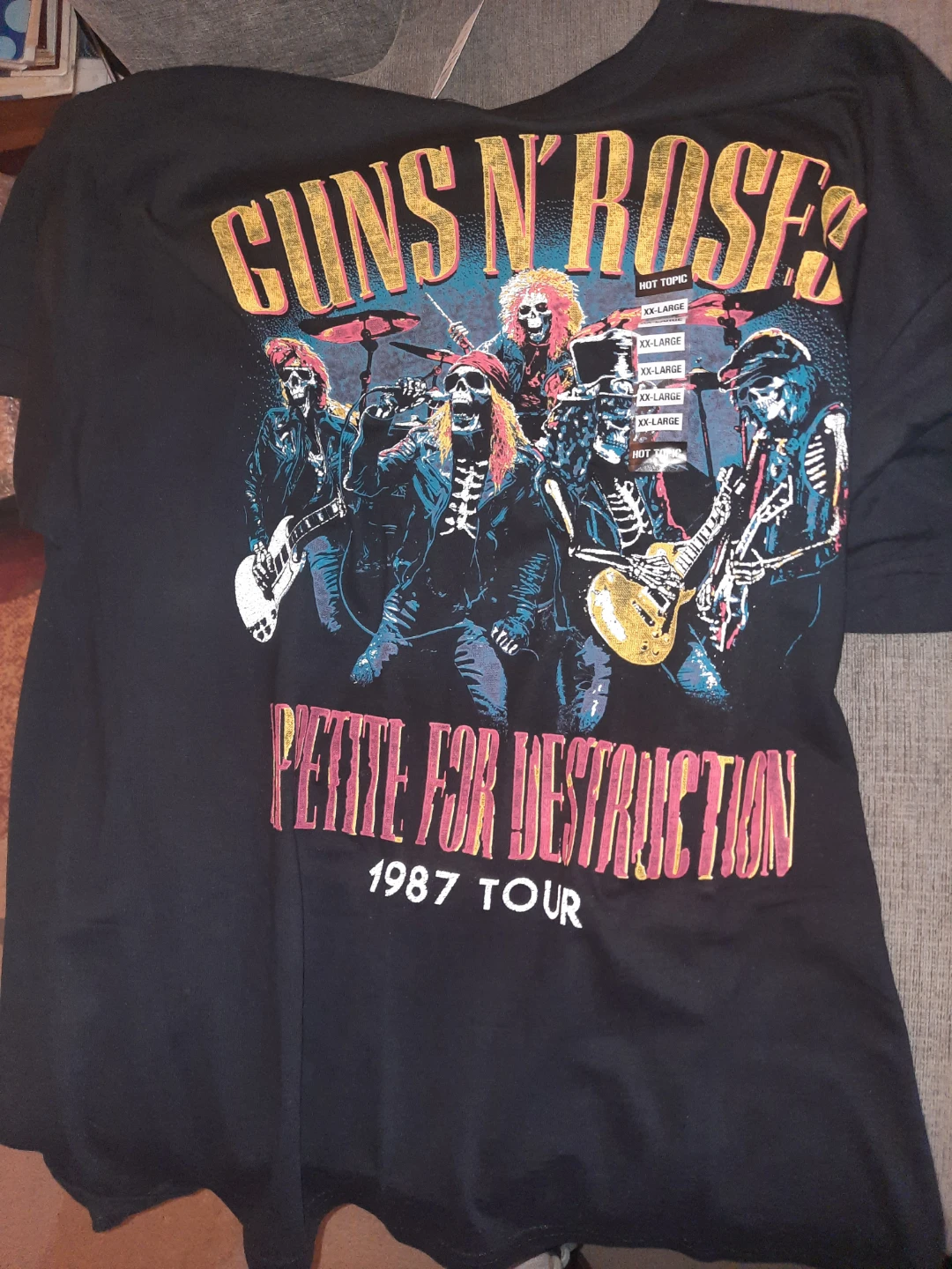Guns N' Roses tee Pick up in st.albert