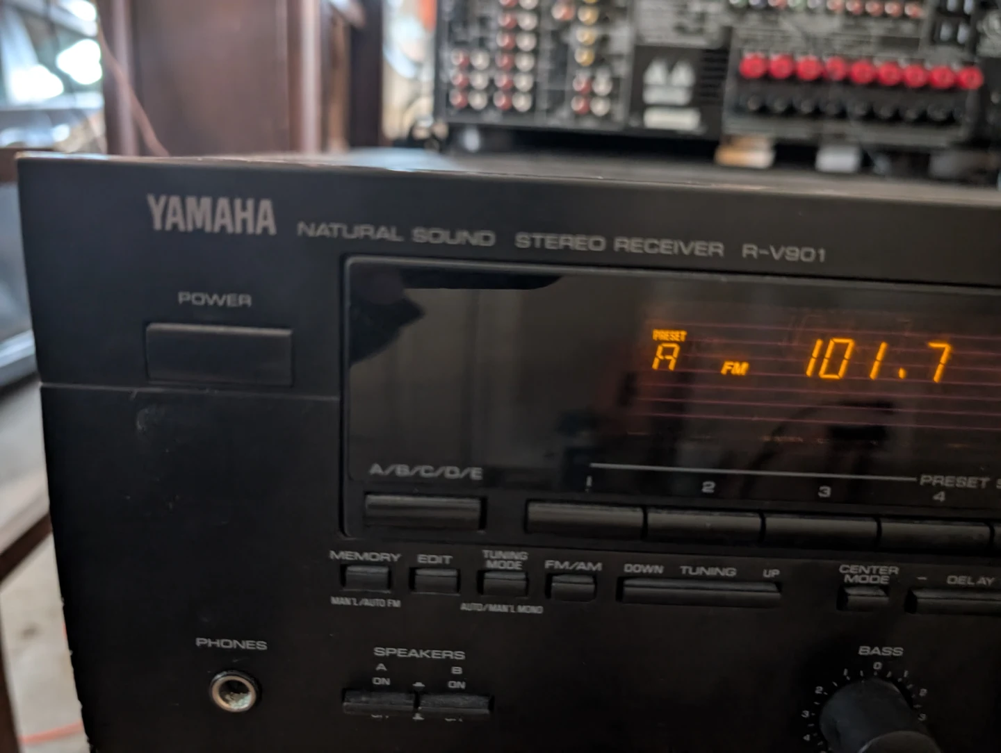 Yamaha Natural Sound Stereo Receiver R-V901 - photo 2
